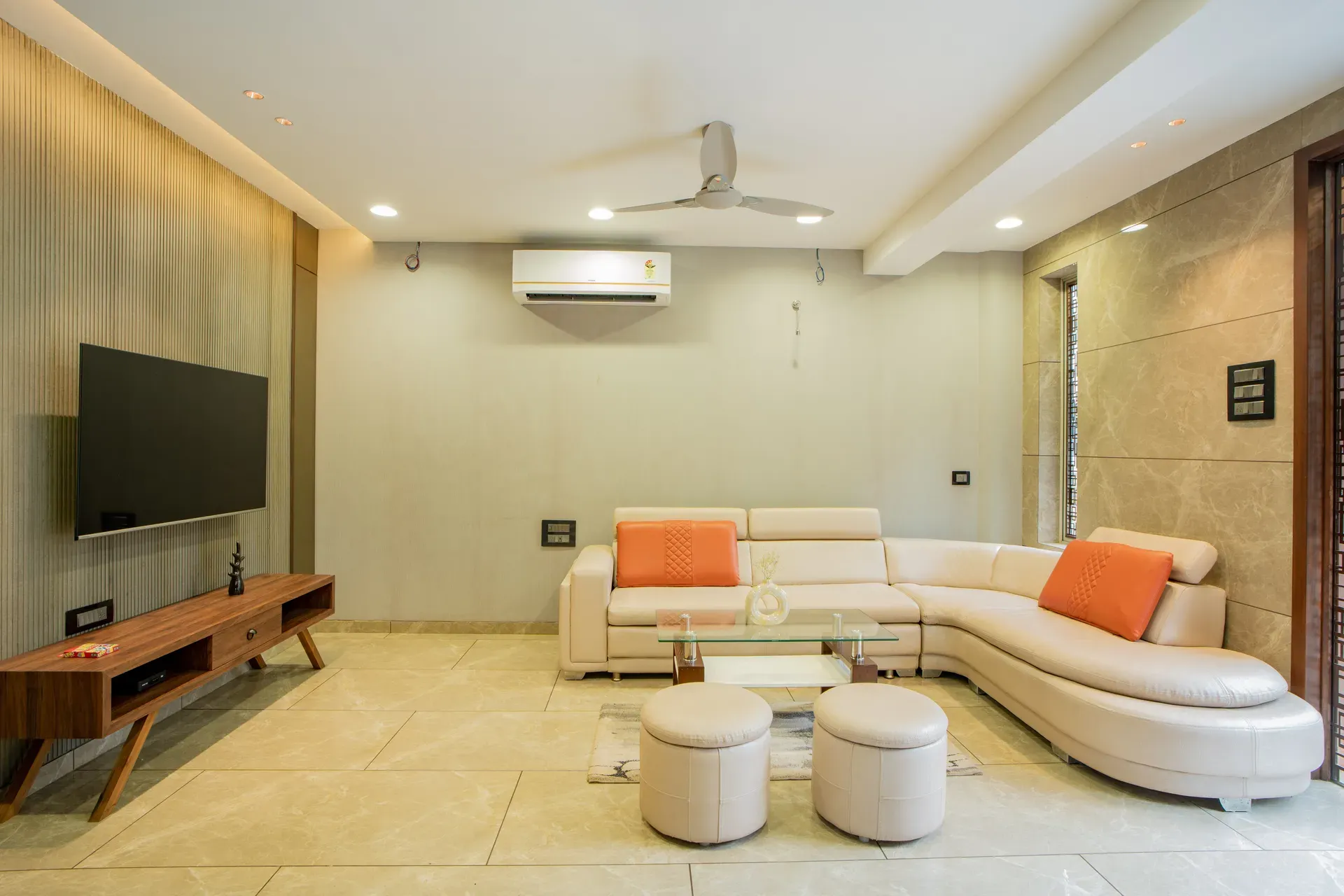 Imperial Serenia | 3-BHK with Common Pool & Garden — photo 12