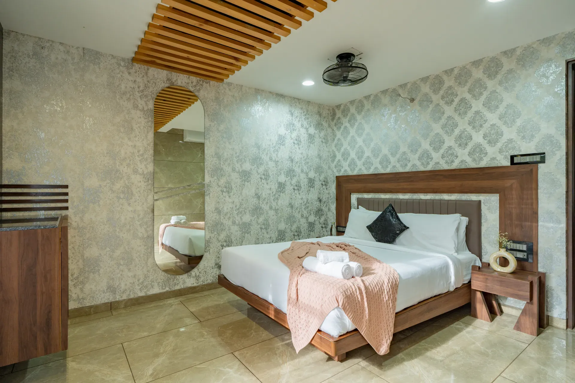 Imperial Serenia | 3-BHK with Common Pool & Garden — photo 4