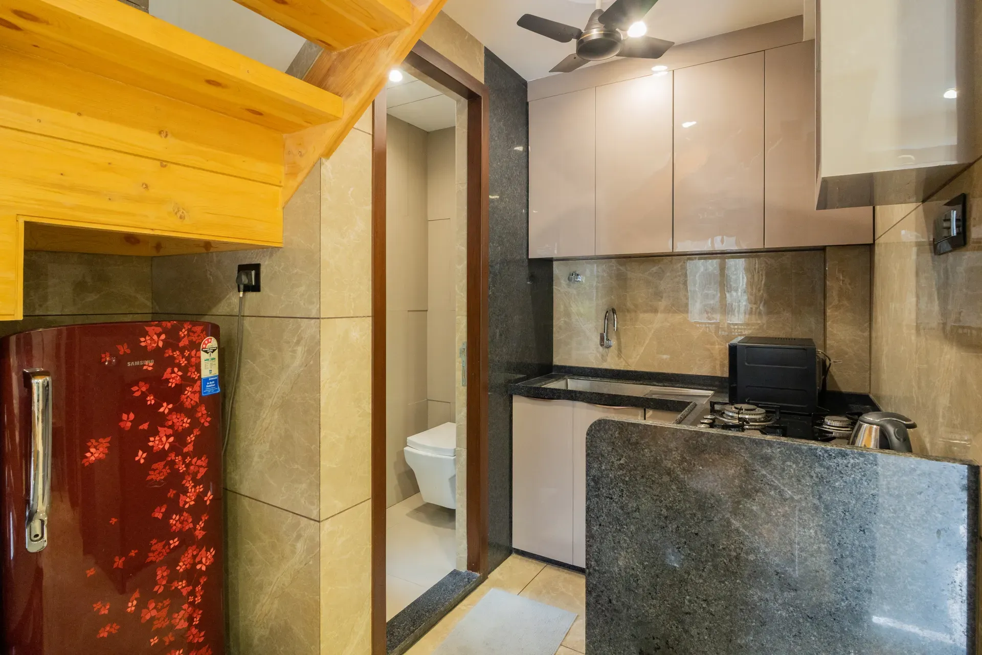Imperial Serenia | 3-BHK with Common Pool & Garden — photo 15