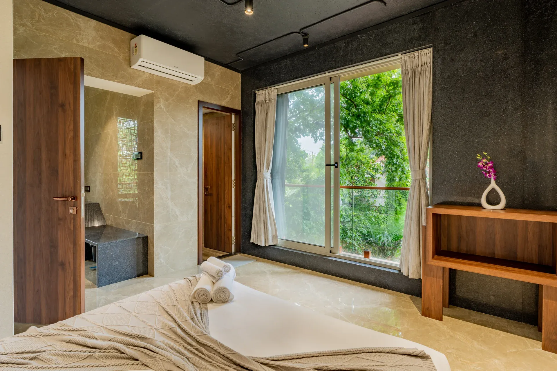 Imperial Serenia | 3-BHK with Common Pool & Garden — photo 21