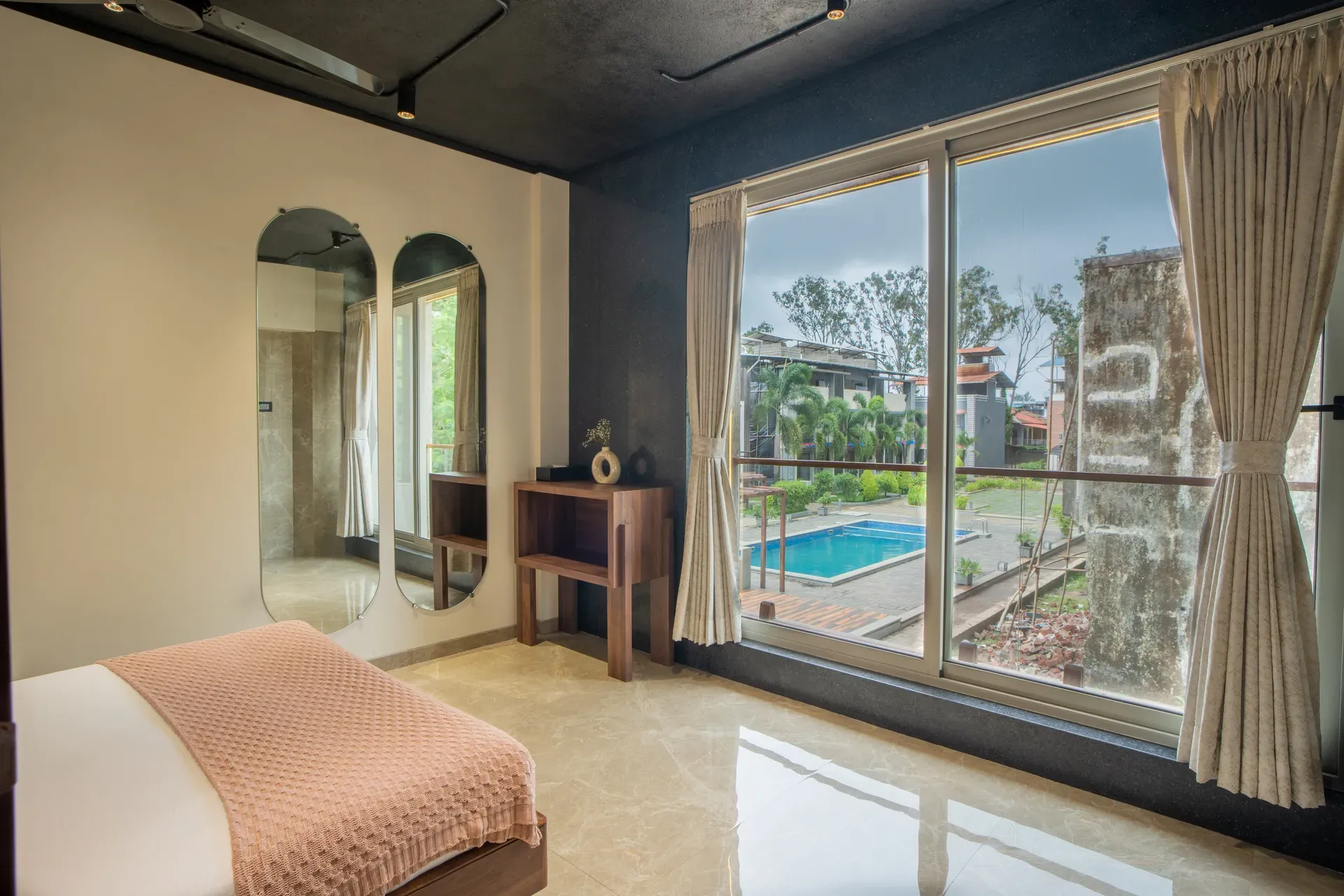 Imperial Serenia | 3-BHK with Common Pool & Garden — photo 11