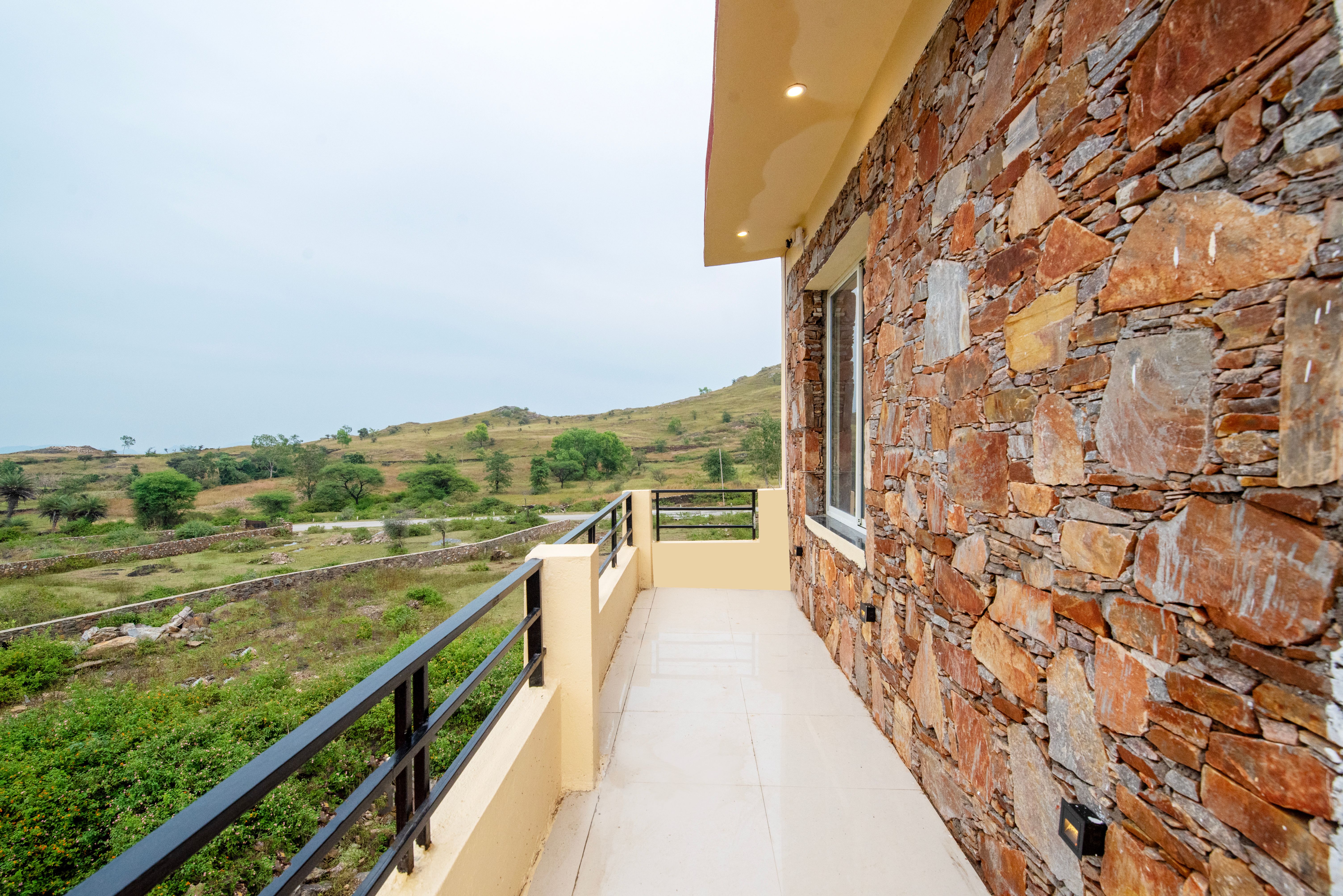Colonel Retreat | 3-BHK Hideaway with Private Pool & Gardens Near Ubeshwar Mahadev Temple — photo 9