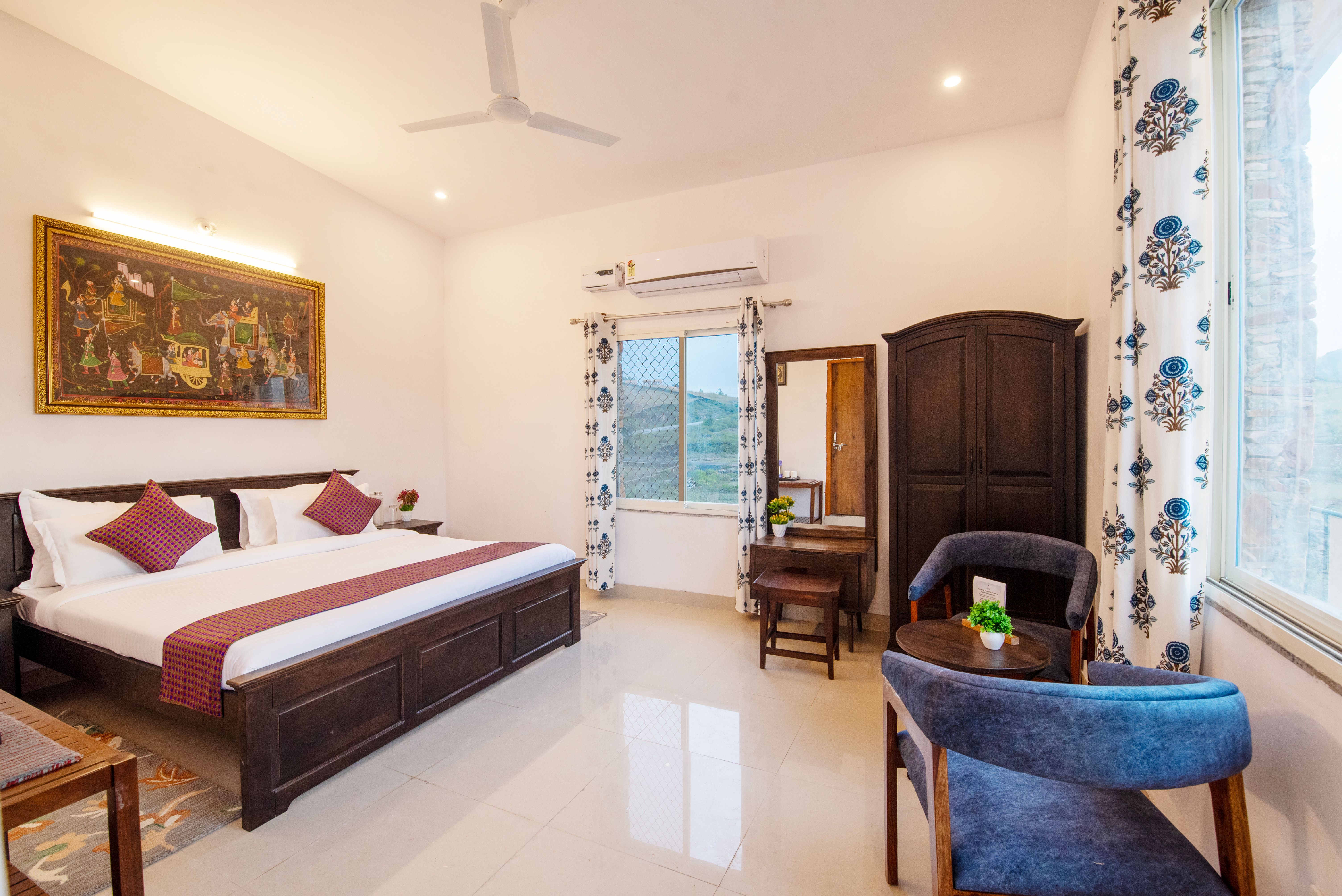 Colonel Retreat | 3-BHK Hideaway with Private Pool & Gardens Near Ubeshwar Mahadev Temple — photo 12