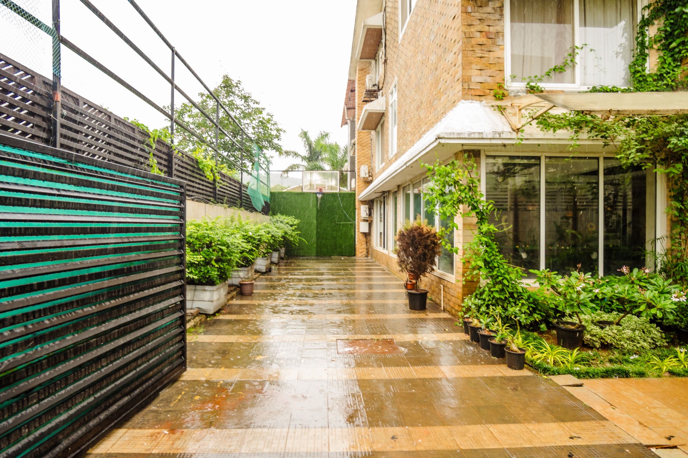 Moonstone Meadows | 9-BHK Retreat With Private Pool, Garden, Gazebo & Jacuzzi — photo 23