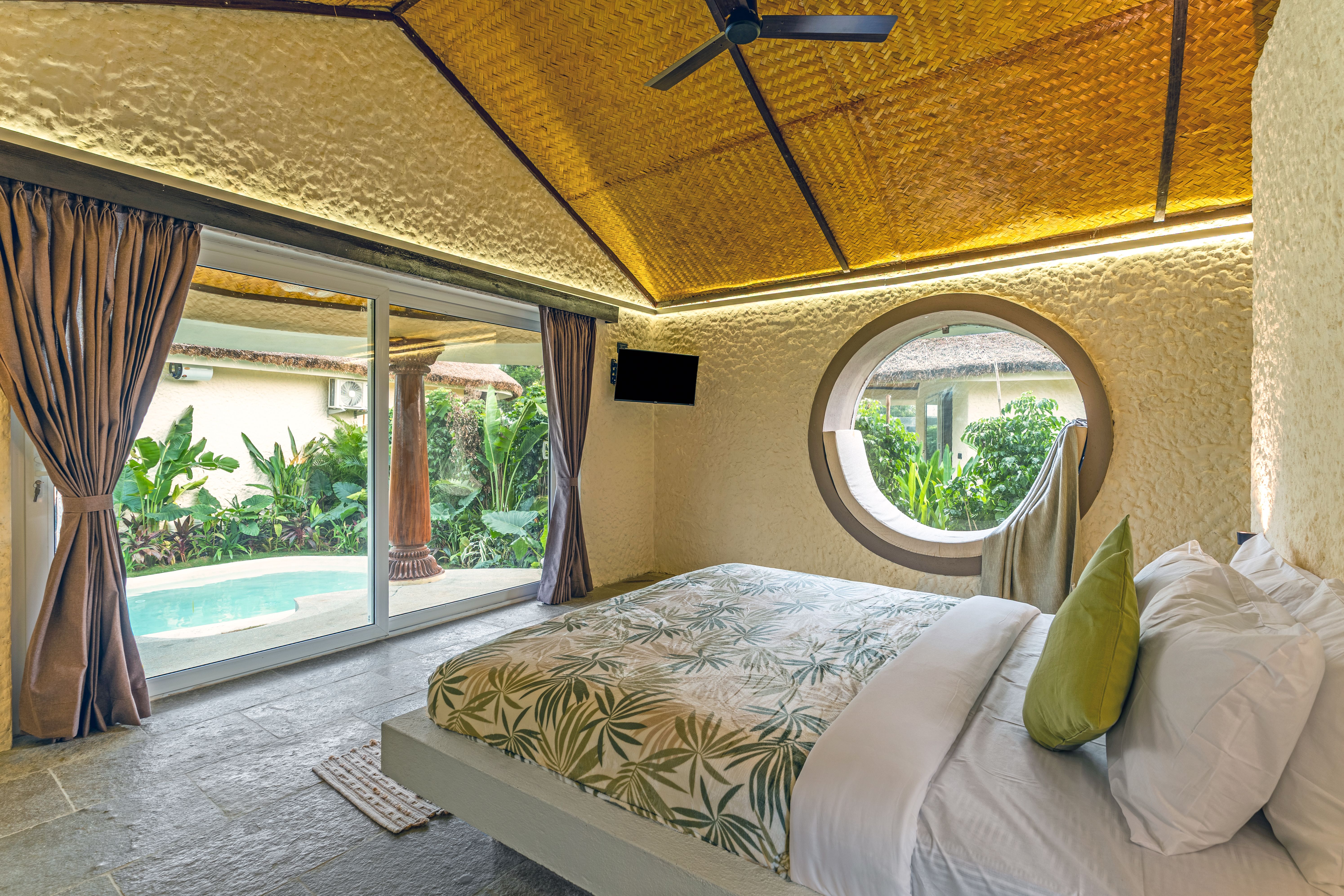 Mallai | 1 Suite With Private Garden, Sit out, & Plunge Pool | 15 Mins from Panch Ratnas — photo 9