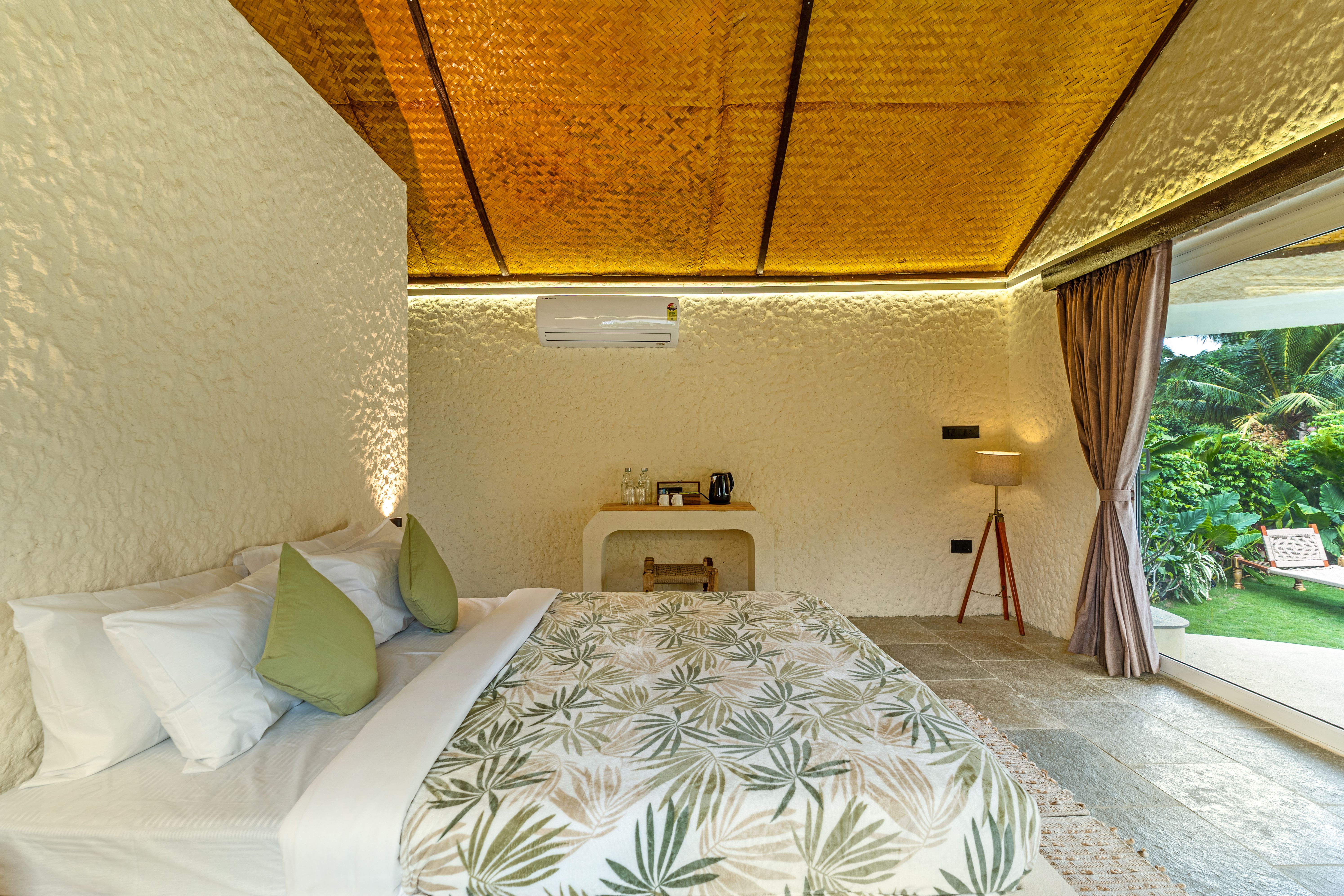 Mallai | 1 Suite With Private Garden, Sit out, & Plunge Pool | 15 Mins from Panch Ratnas — photo 23