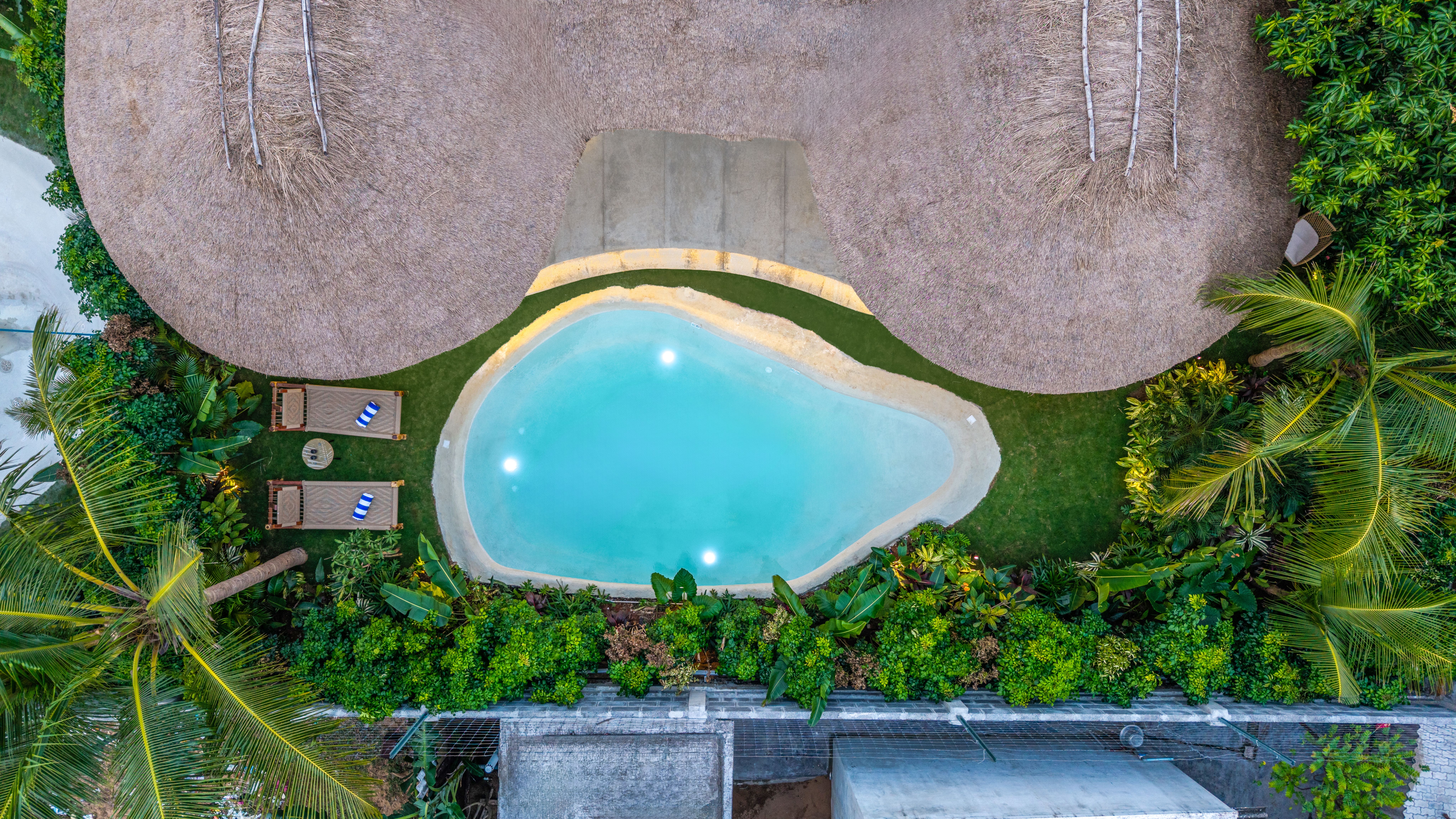 Mallai | 1 Suite With Private Garden, Sit out, & Plunge Pool | 15 Mins from Panch Ratnas — photo 27
