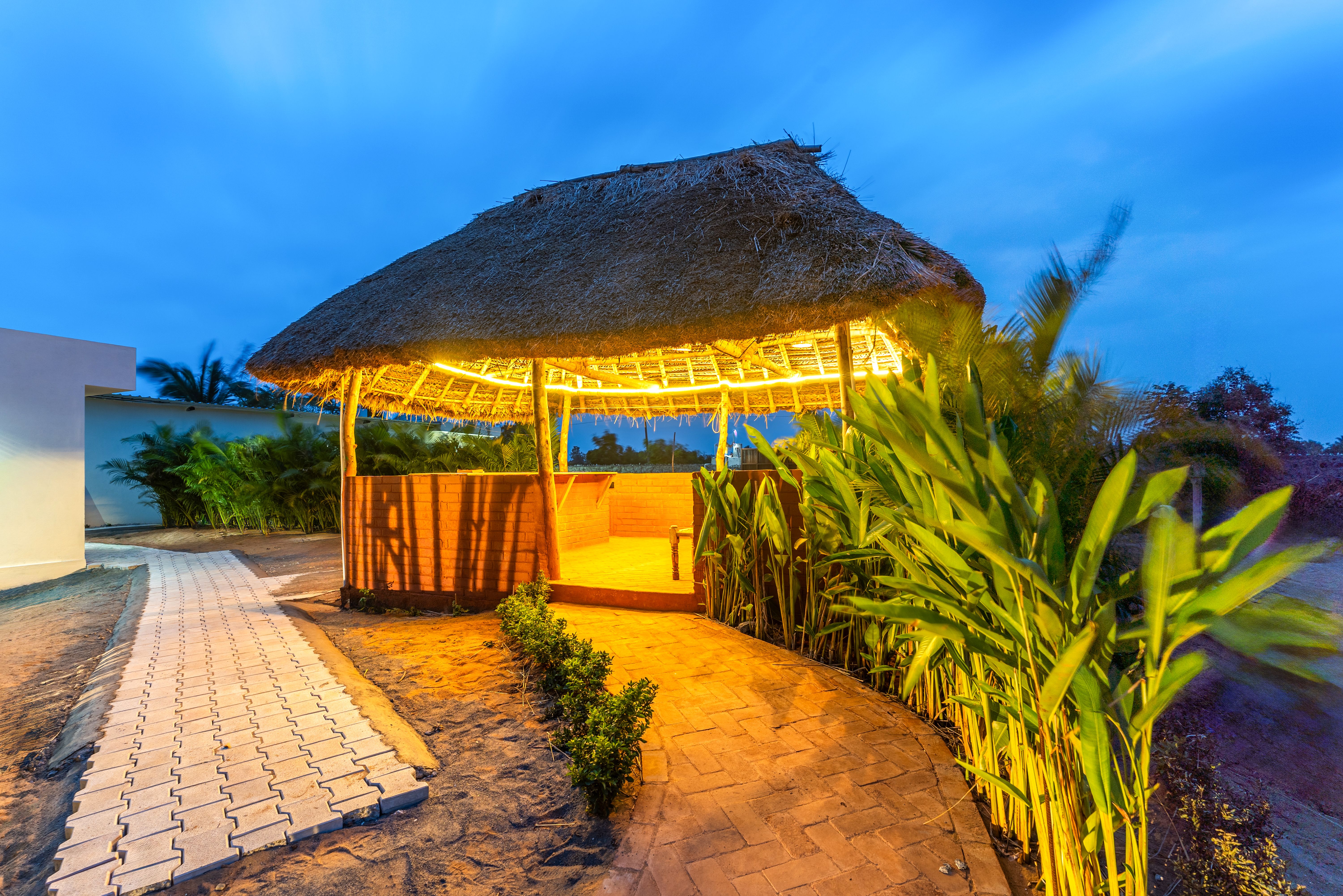 Mallai | 1 Suite With Private Garden, Sit out, & Plunge Pool | 15 Mins from Panch Ratnas — photo 5