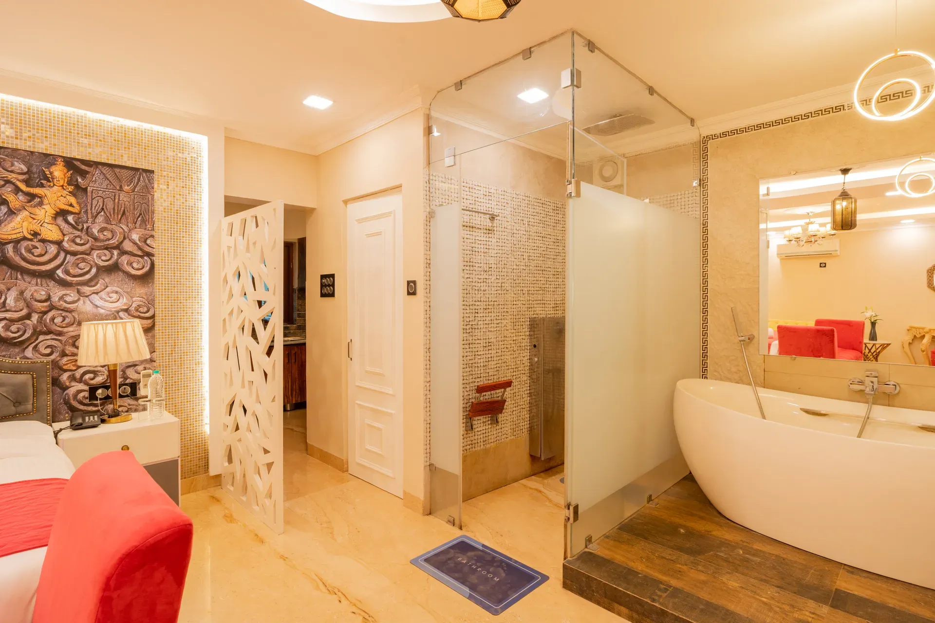 Emperor Ozran | Studio With Kitchen, Restaurant & Bar — photo 7