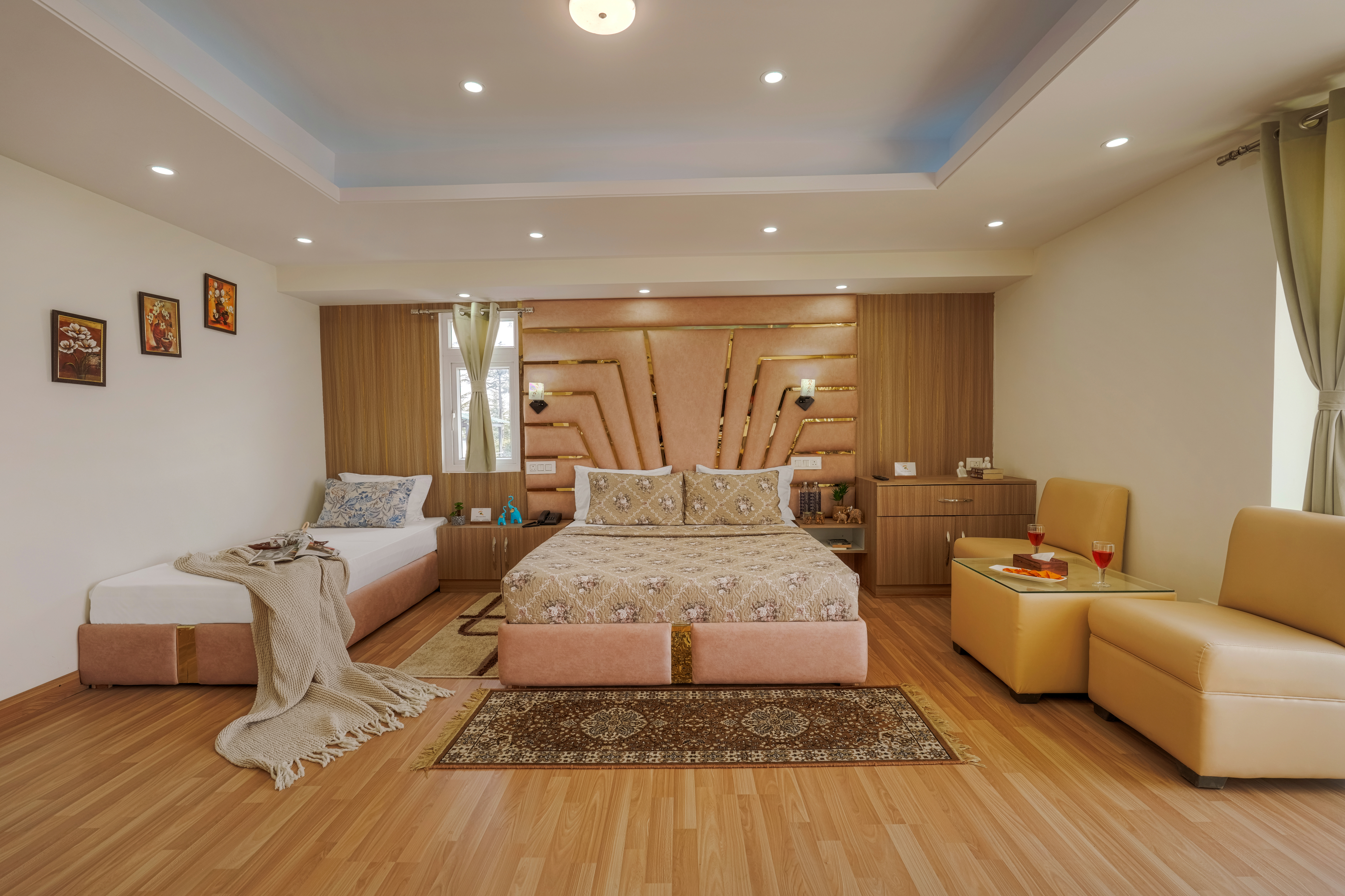The Ridgeview Retreat Arabella | Pet-friendly Hillside Room with Private Balcony & Bathtub, Common Recreation Zone, Lounge & Restro | Close to Naldehra — photo 12