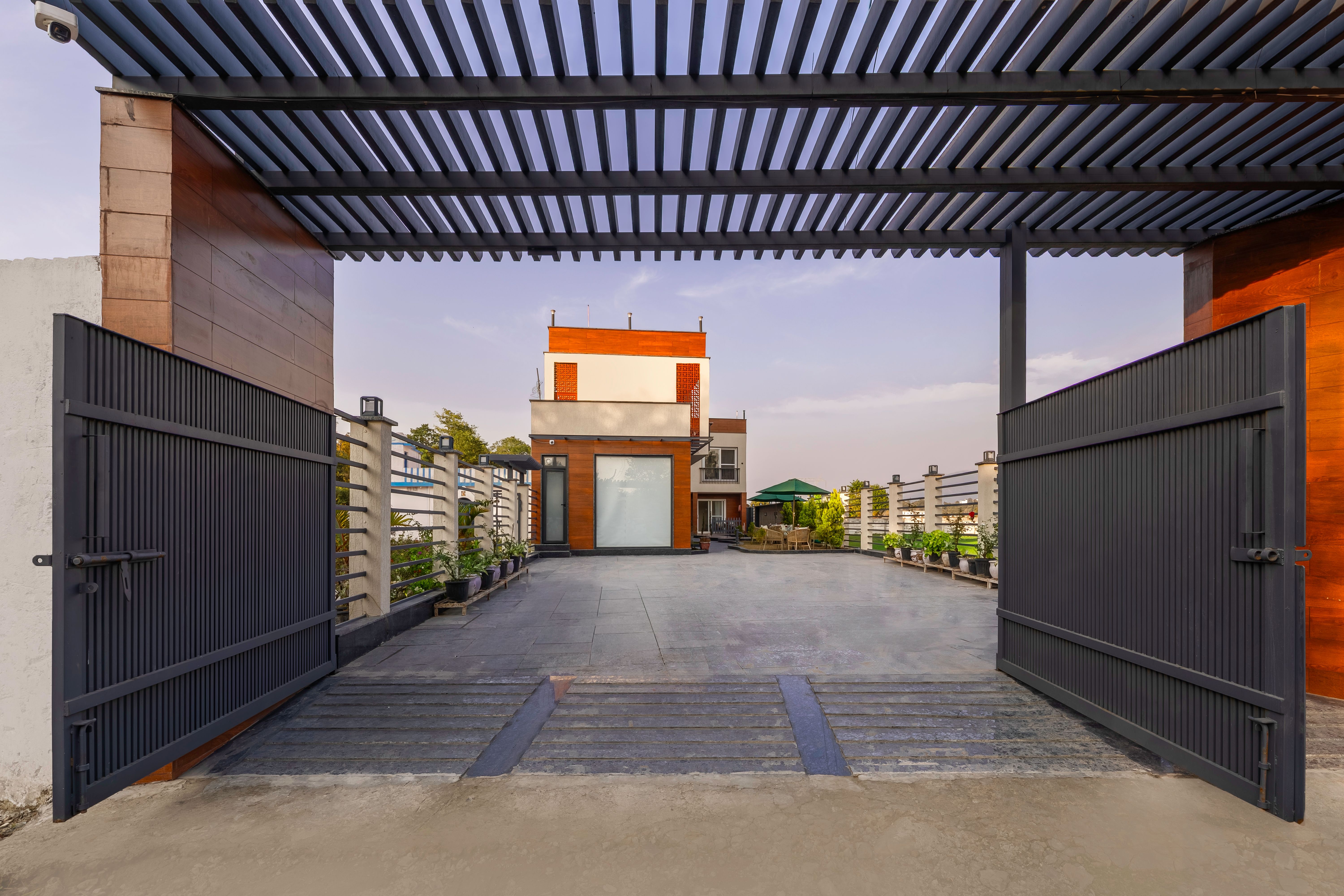 VanaSutra Resort | 1-Room Retreat On a Mini Forest Resort With Private Balcony & Shared Pool 15 Mins From Haridwar & Rishikesh — photo 26