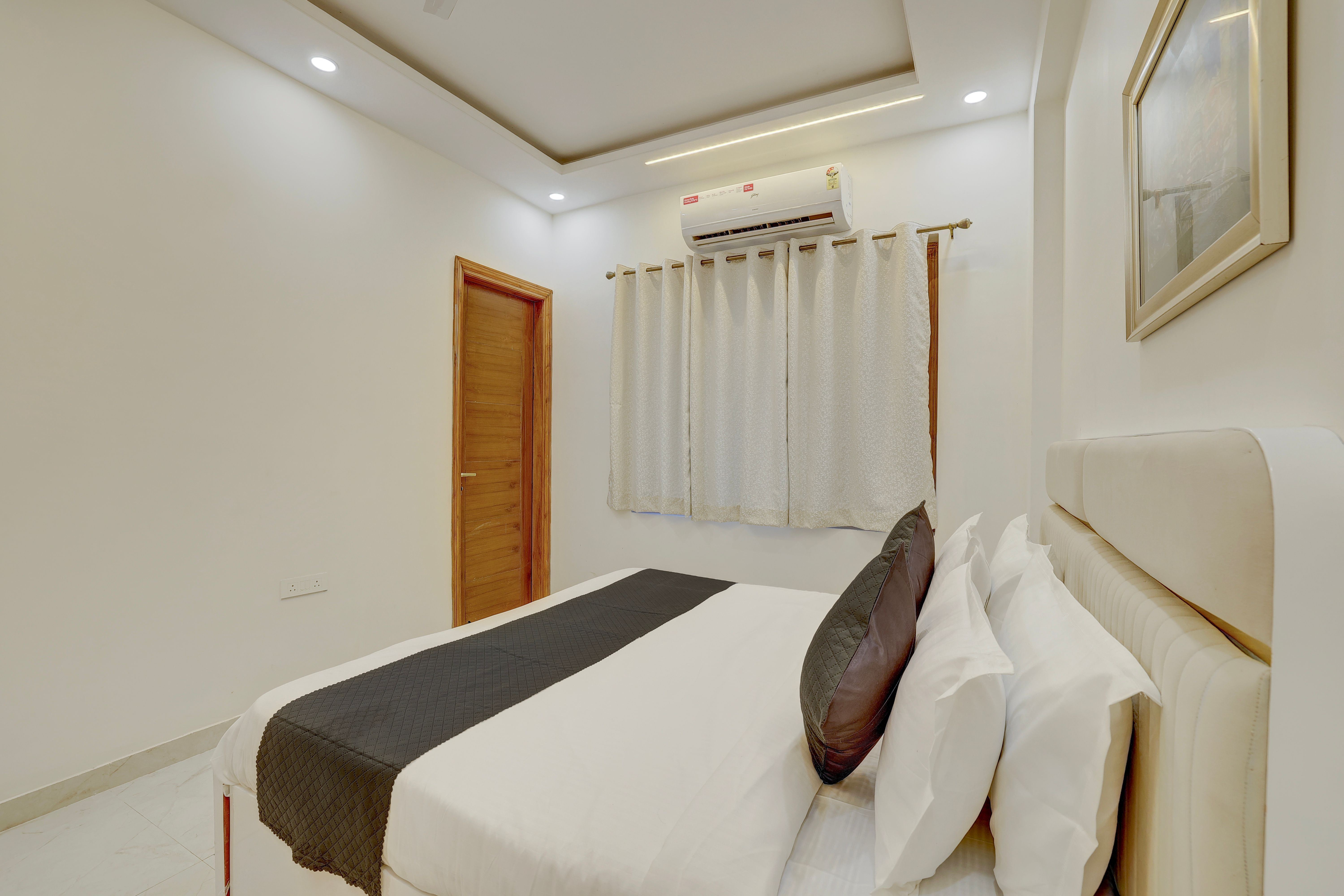 Freesia | 3-BHK Apartment With Common Gaming Zone | Close to Famous Malls — photo 21