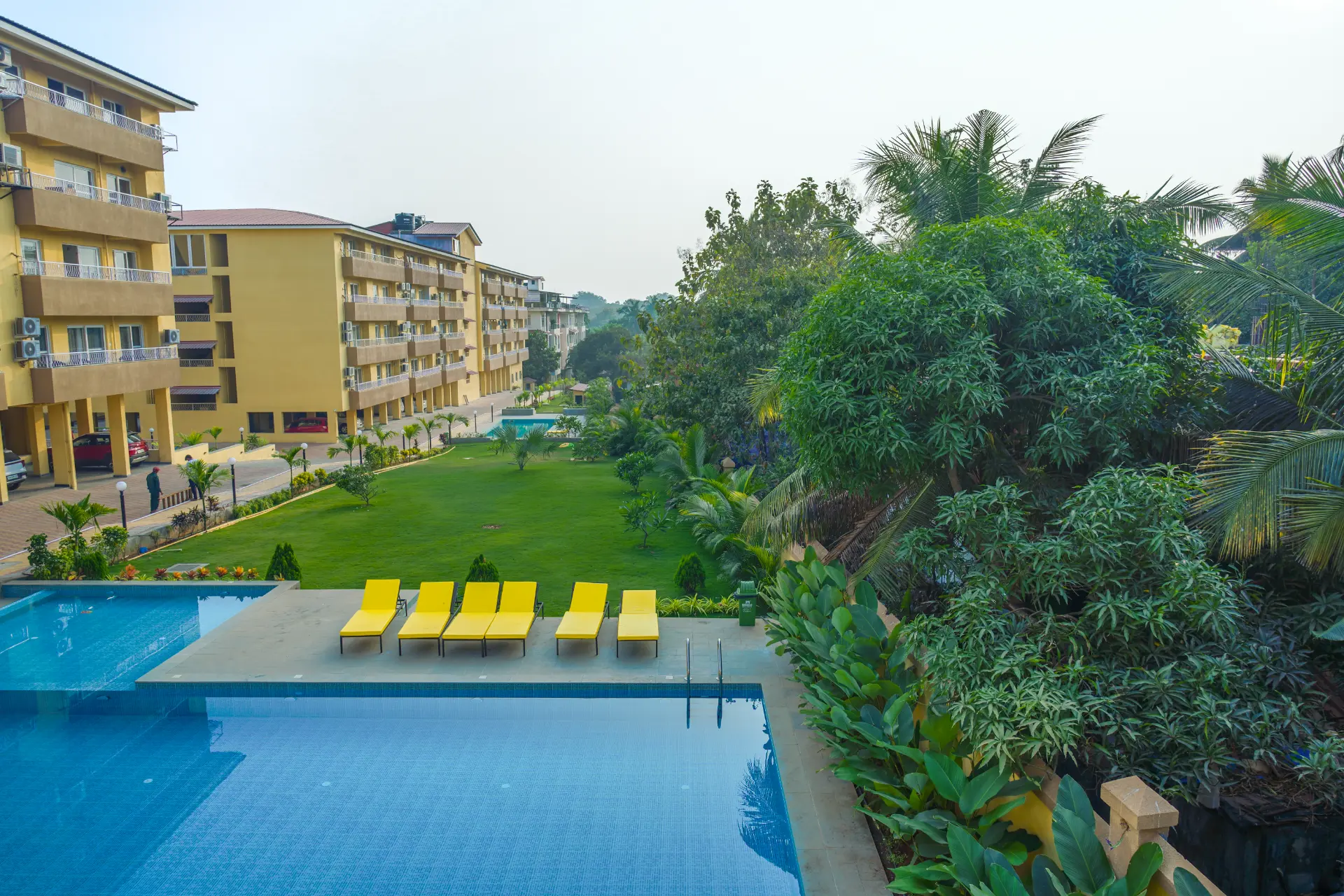 Veera Marina | Charming 2-BHK Apt With Common Pools, Clubhouse & Lift — photo 12