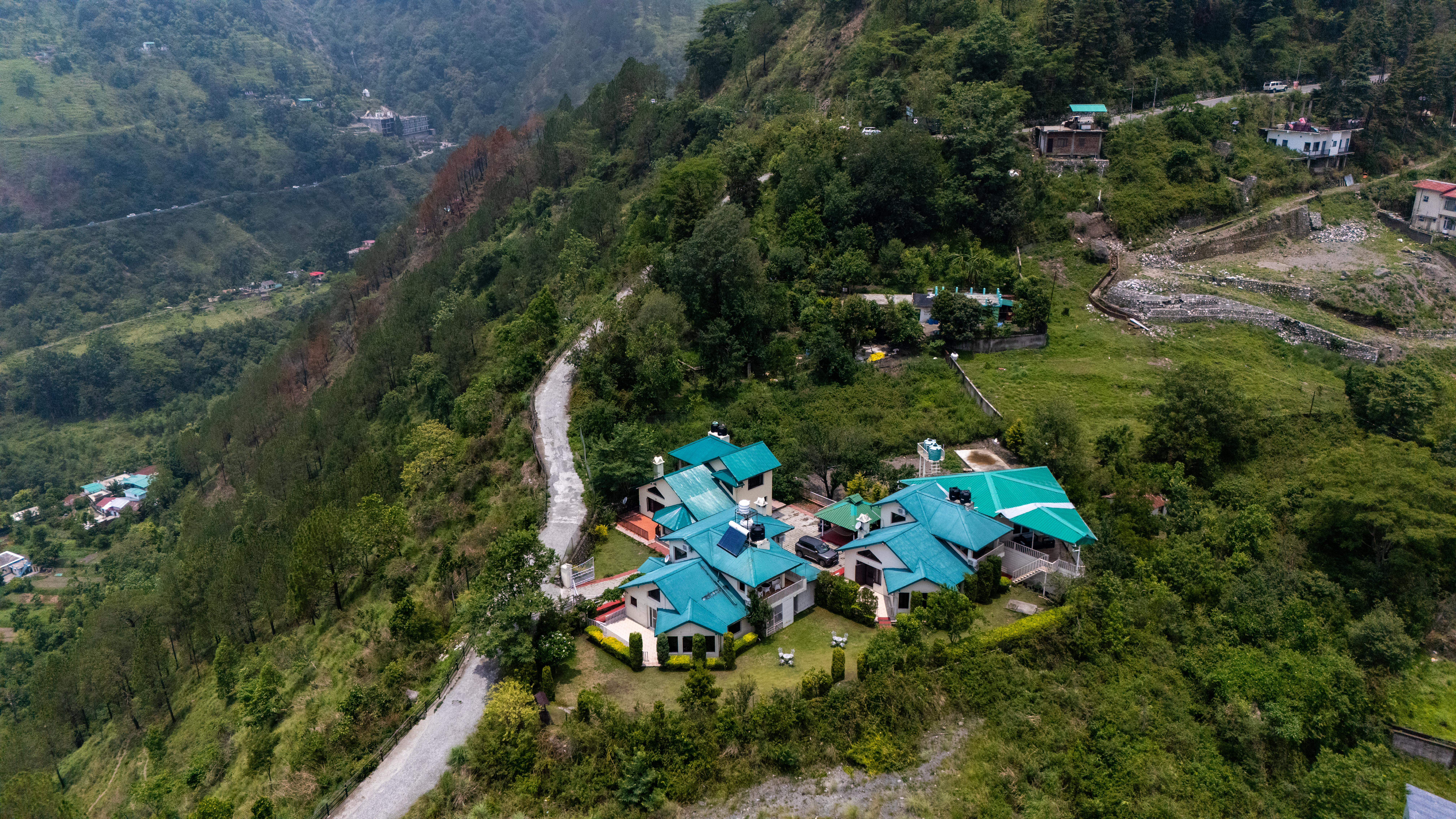 Karinya Villas Fern| Scenic Hill View 1-BHK Villa With Sit Out , Shared Gazebo and Garden — photo 25