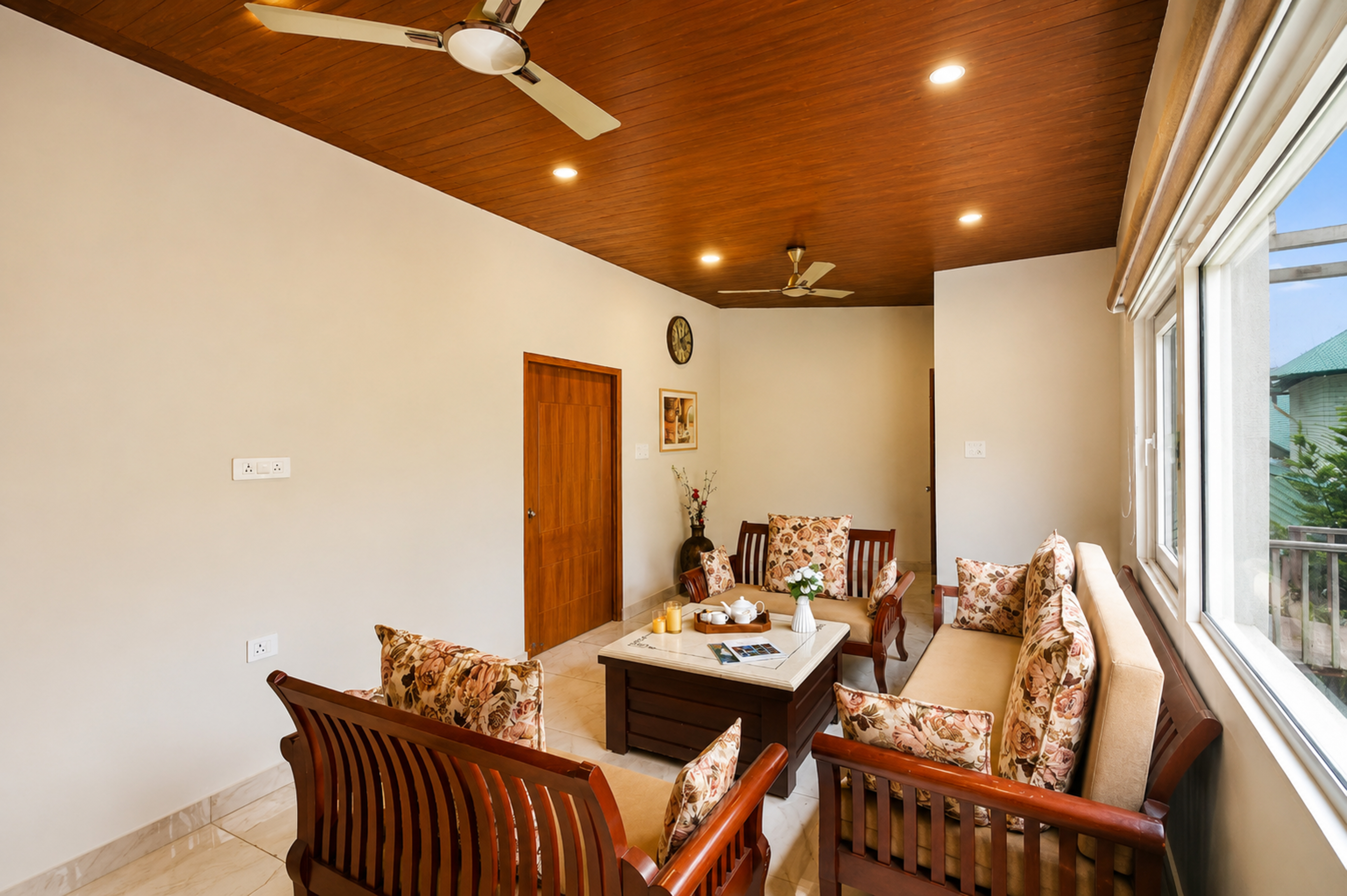 Karinya Villas Fern| Scenic Hill View 1-BHK Villa With Sit Out , Shared Gazebo and Garden — photo 14