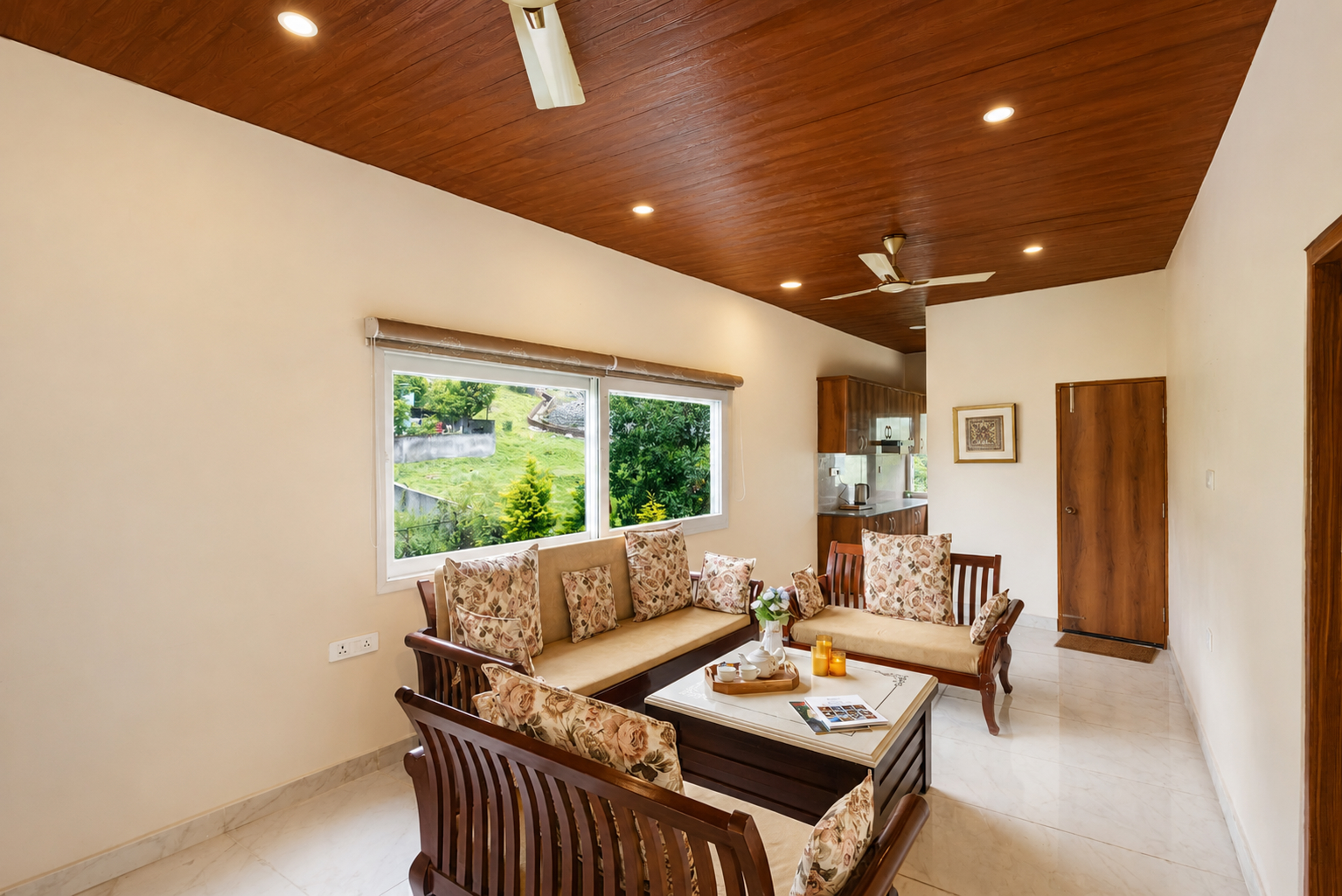 Karinya Villas Fern| Scenic Hill View 1-BHK Villa With Sit Out , Shared Gazebo and Garden — photo 3