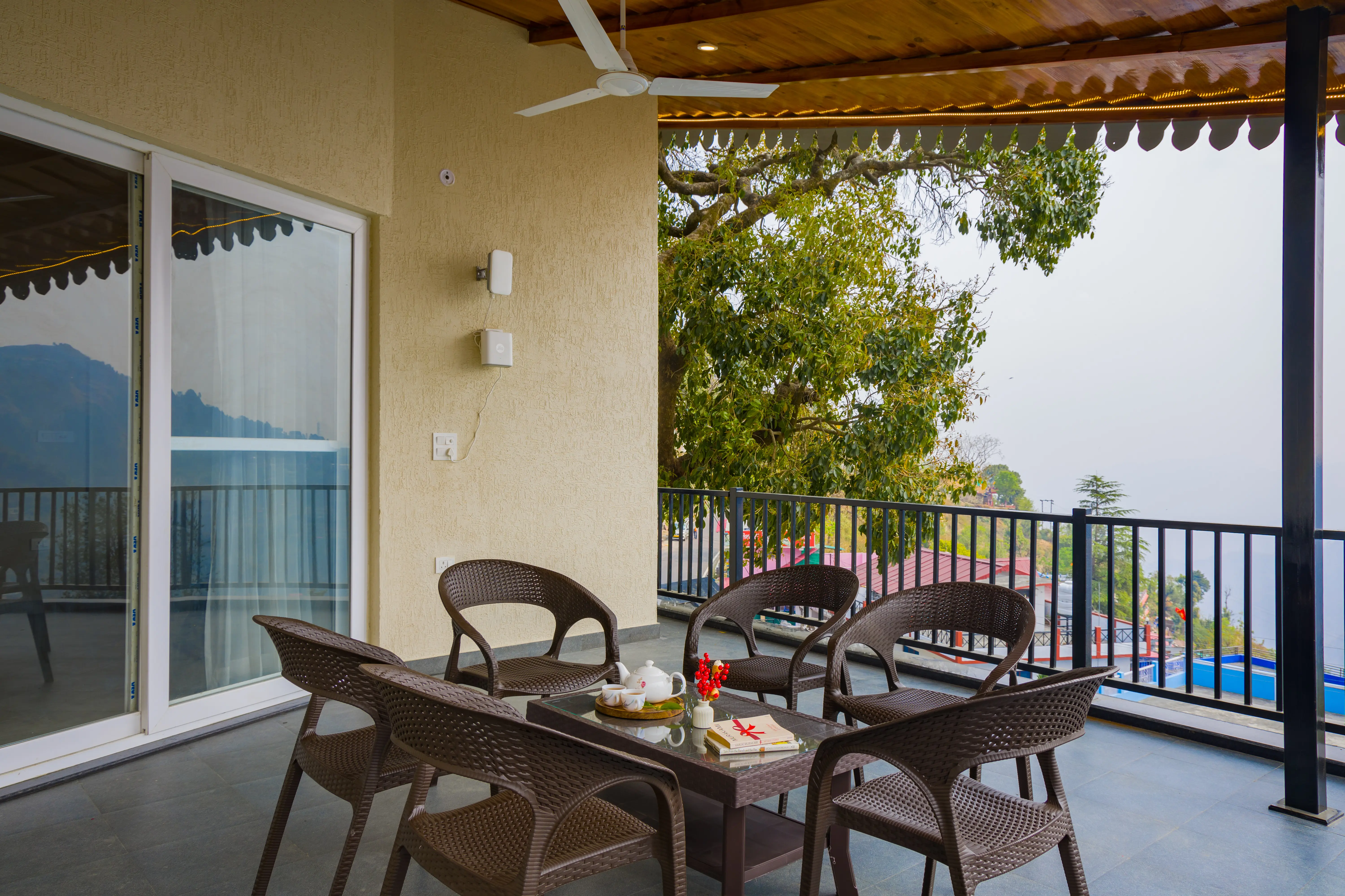 Twin Chalets | 4-BHK Pet-friendly Escape With Valley-facing lawn, Terrace & 2 Living Rooms — photo 7