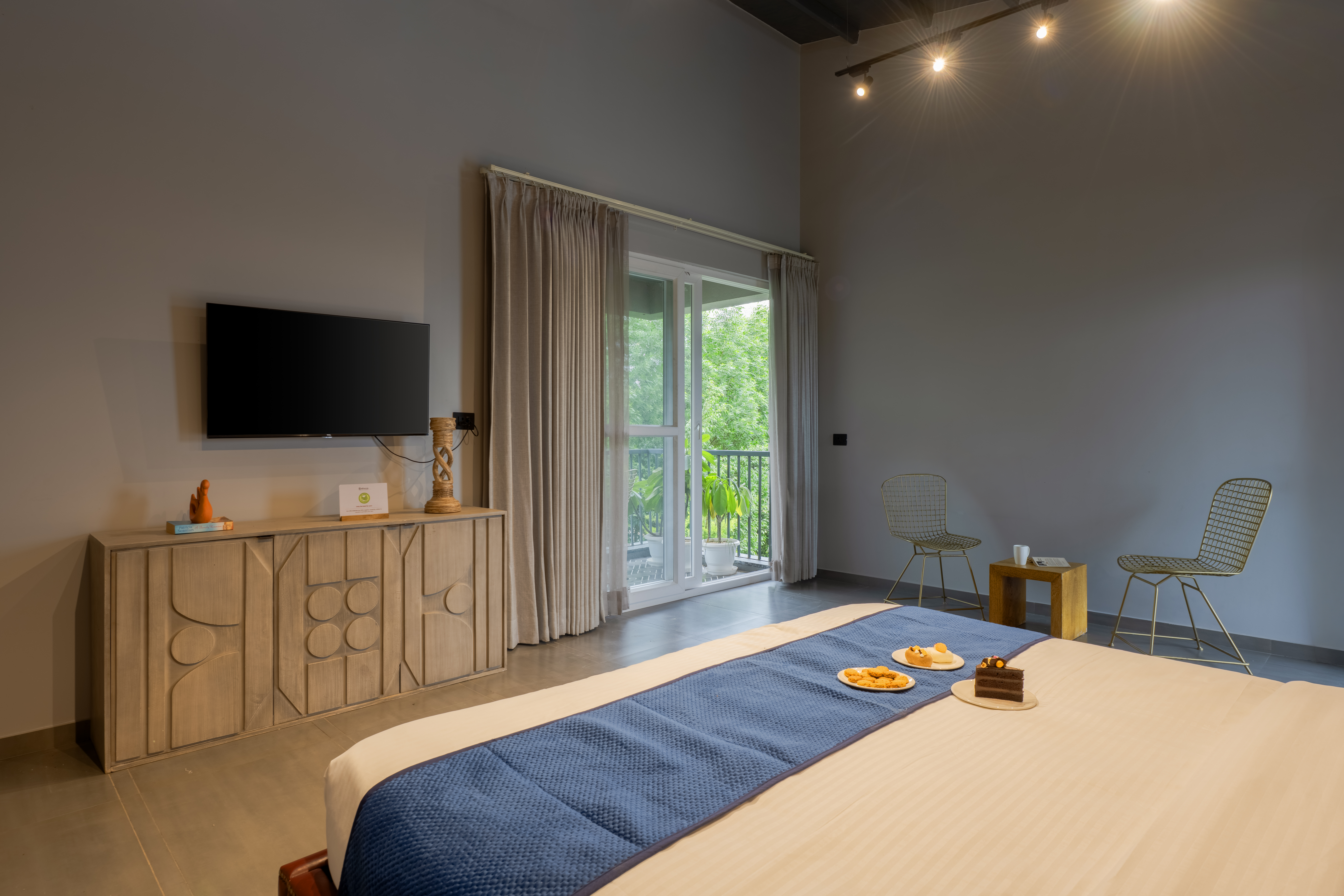 Skylark Estate | 5-BHK Forest-View Villa with Private Pool, Gazebo, Indoor Games Lounge, Bonfire Area, Terrace & Garden — photo 21