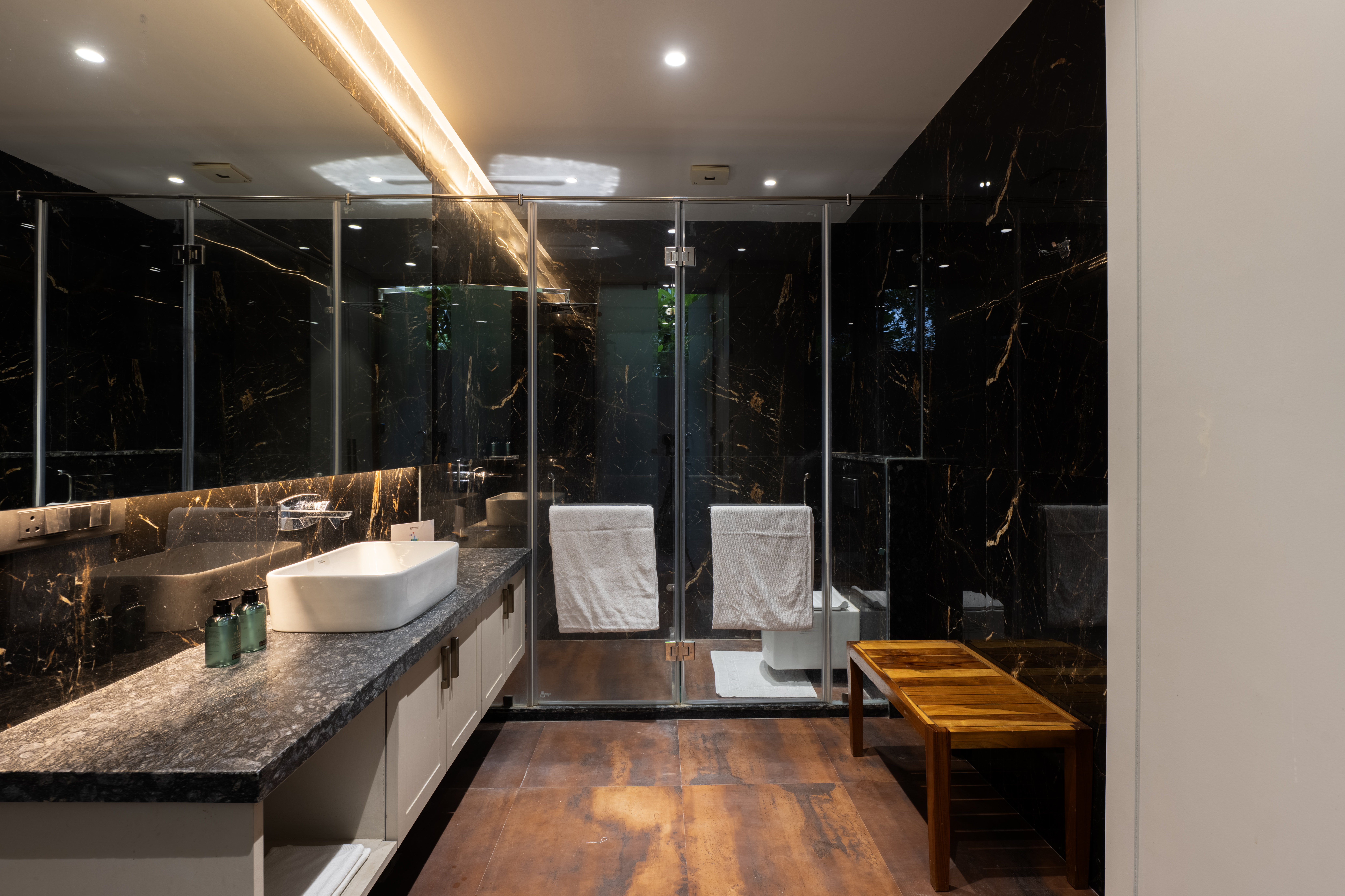 Skylark Estate | 5-BHK Forest-View Villa with Private Pool, Gazebo, Indoor Games Lounge, Bonfire Area, Terrace & Garden — photo 28