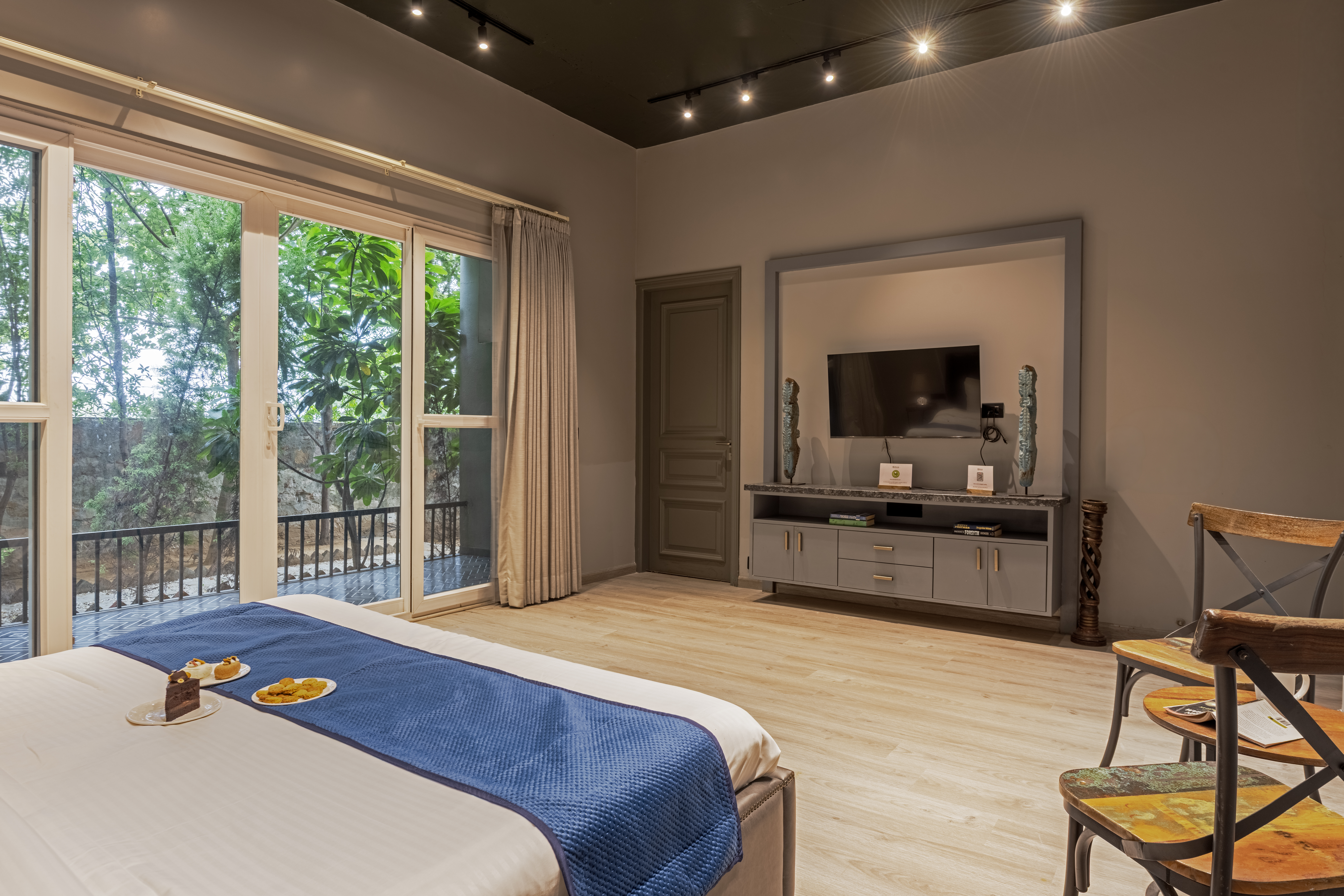 Skylark Estate | 5-BHK Forest-View Villa with Private Pool, Gazebo, Indoor Games Lounge, Bonfire Area, Terrace & Garden — photo 30