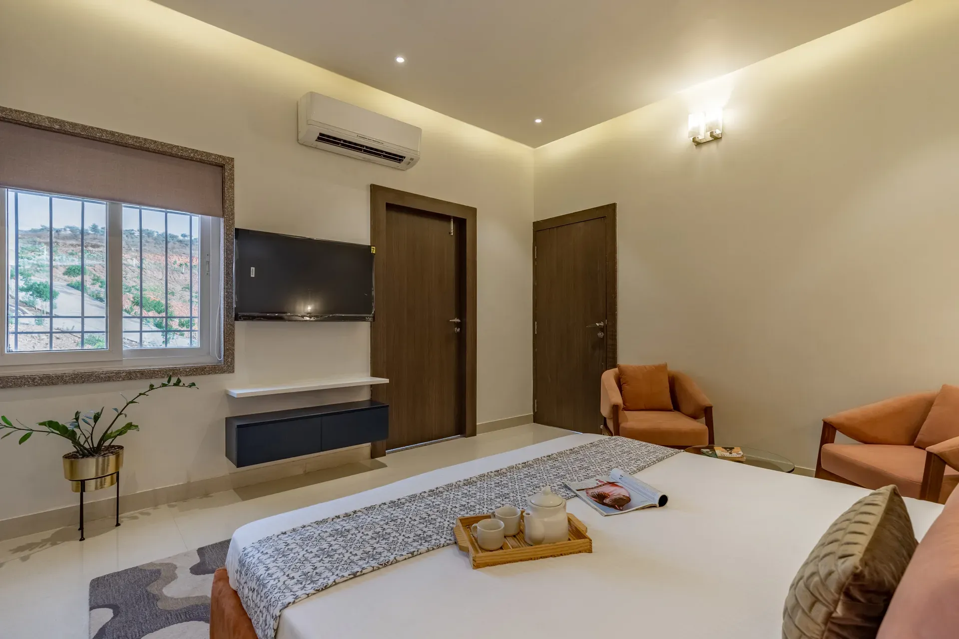 Shourya Zenna | 3-BHK | Pvt Pool & Garden | Terrace | Scenic Views — photo 27