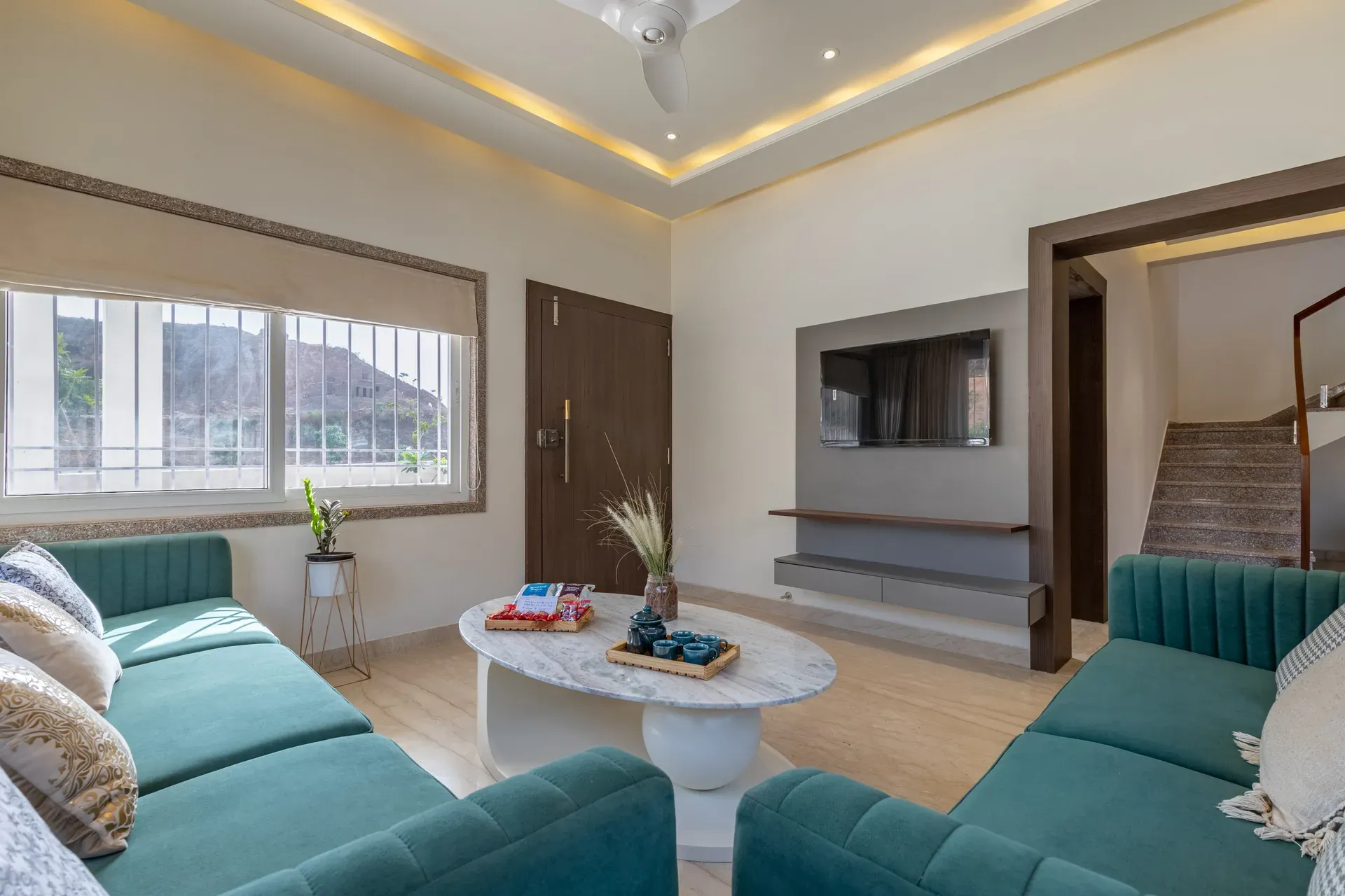 Shourya Zenna | 3-BHK | Pvt Pool & Garden | Terrace | Scenic Views — photo 11