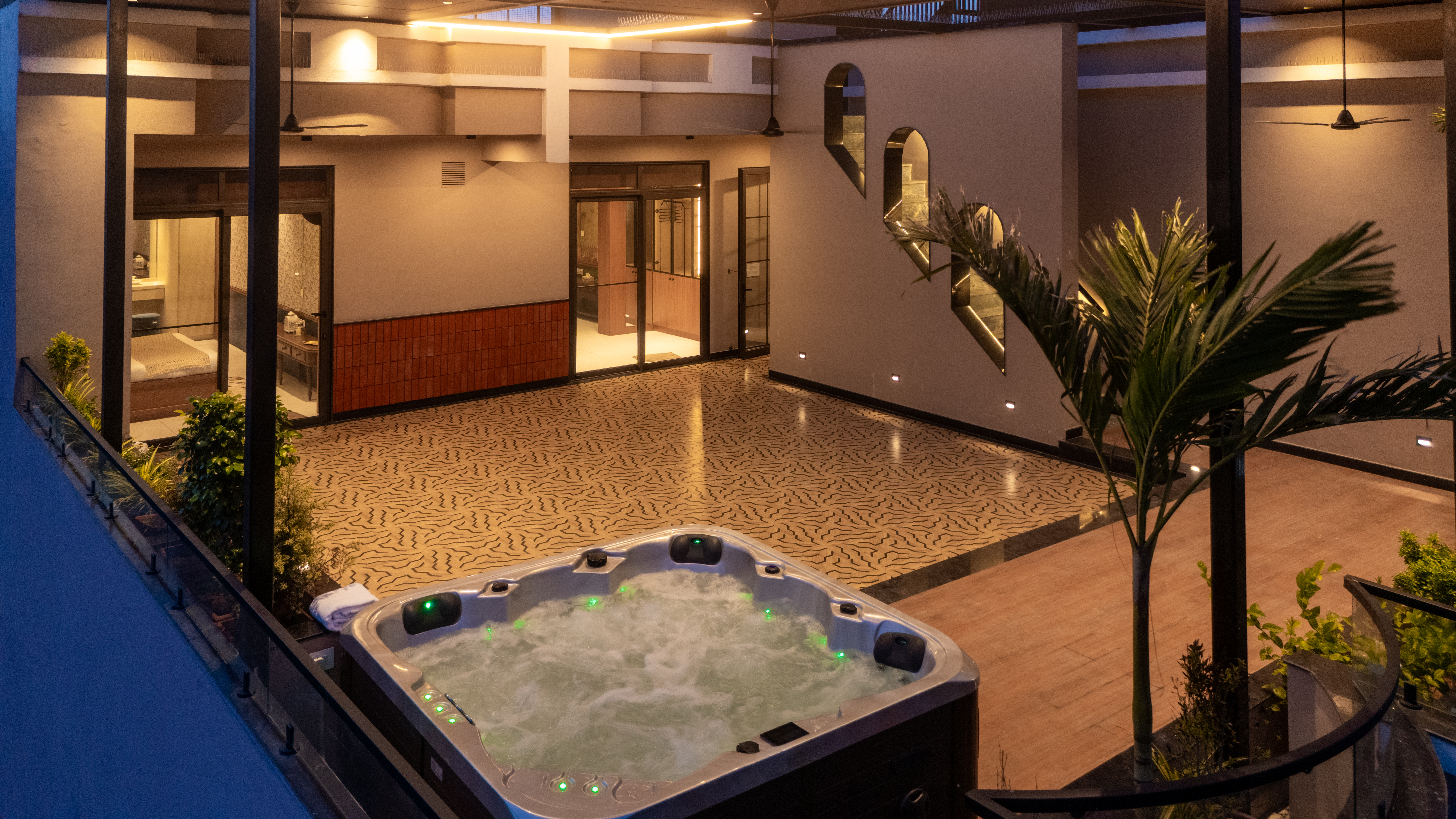 GIRI Penthouse | 2-BHK Penthouse with Terrace, Open-air bar, Lounge, Outdoor jacuzzi & Aravalli Views — photo 22