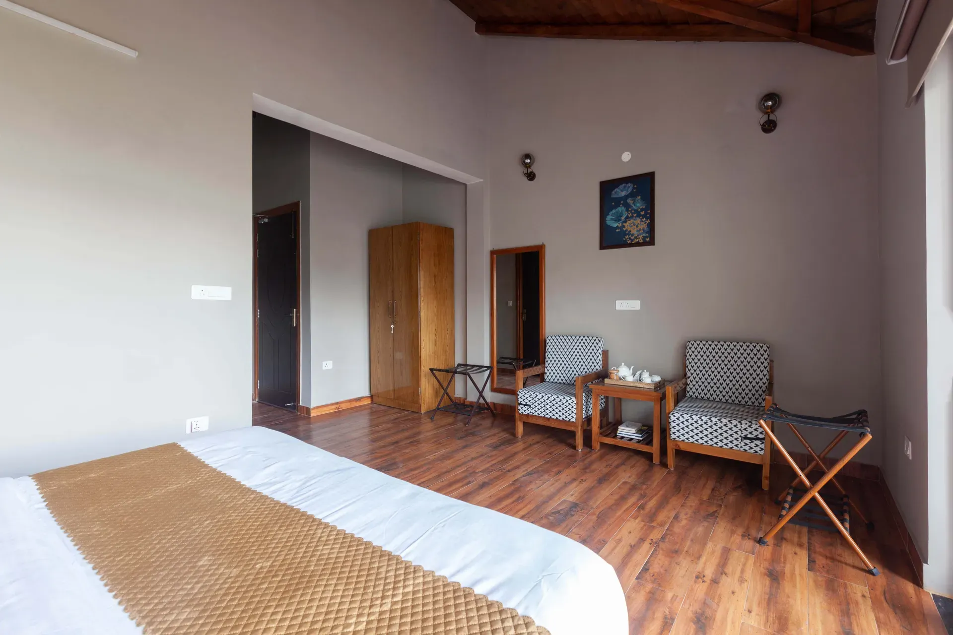 Amara Twilight | Pet-friendly 2-BHK Retreat Near Kainchi Dham With Scenic Views — photo 16
