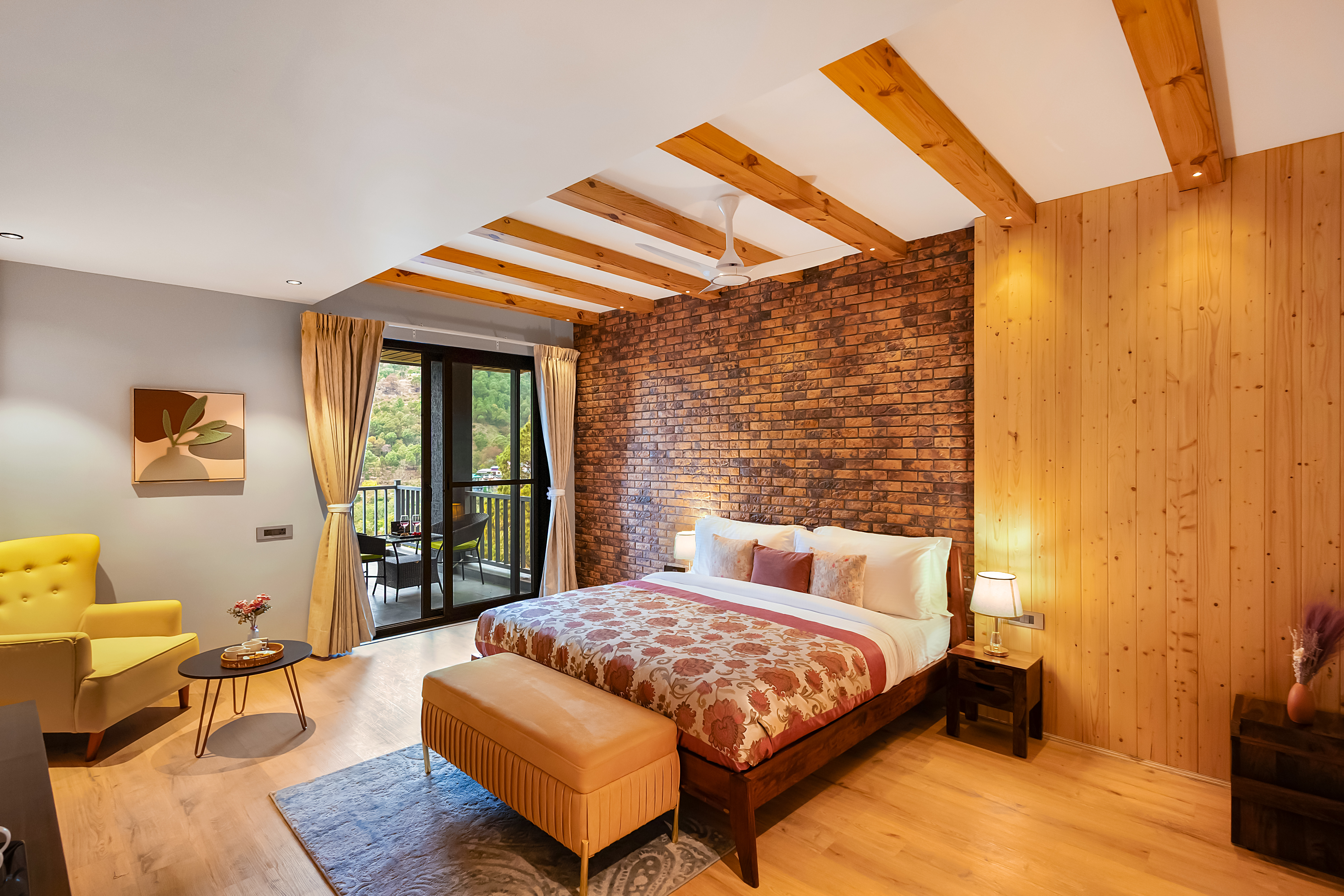 The Retreat Villa | 4-BHK Hillside Retreat with Indoor Pool, Jacuzzis | Near Kasauli Hill Station — photo 24