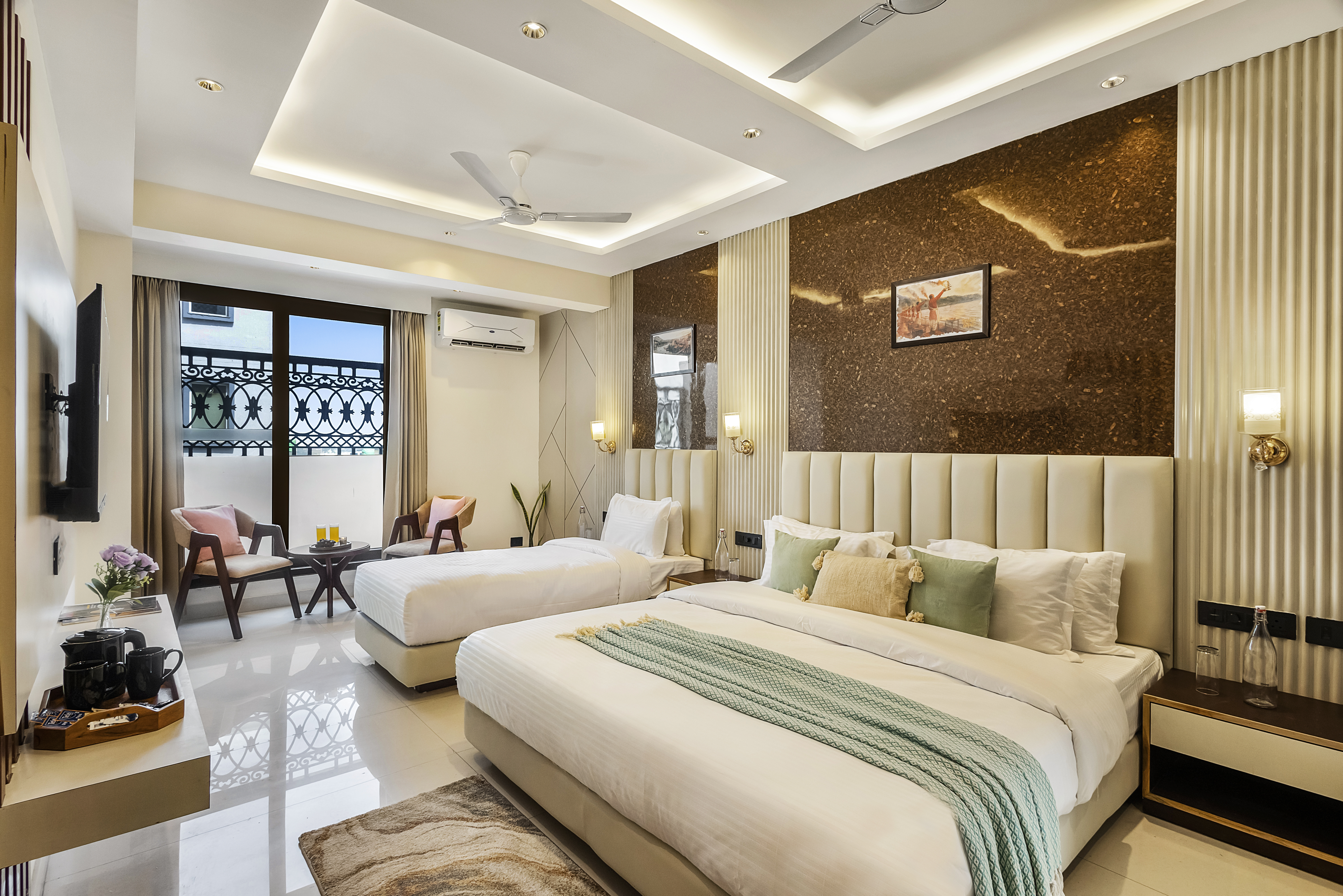 Anandam In The Himalayas Violet | Triple Sharing Suite With Restaurant, Lift & Lounge | Near Triveni Ghat — photo 9