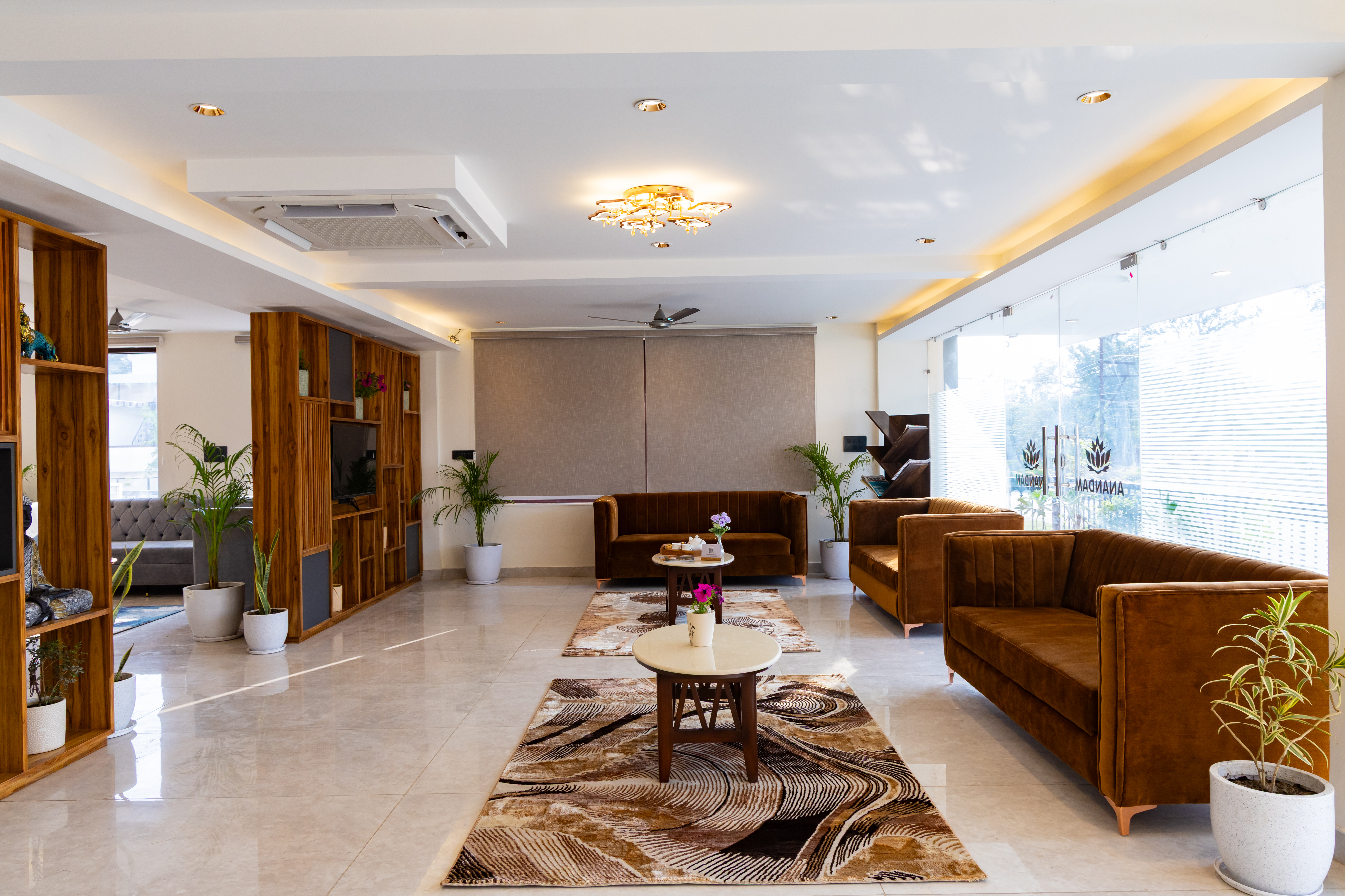 Anandam In The Himalayas Violet | Triple Sharing Suite With Restaurant, Lift & Lounge | Near Triveni Ghat — photo 8