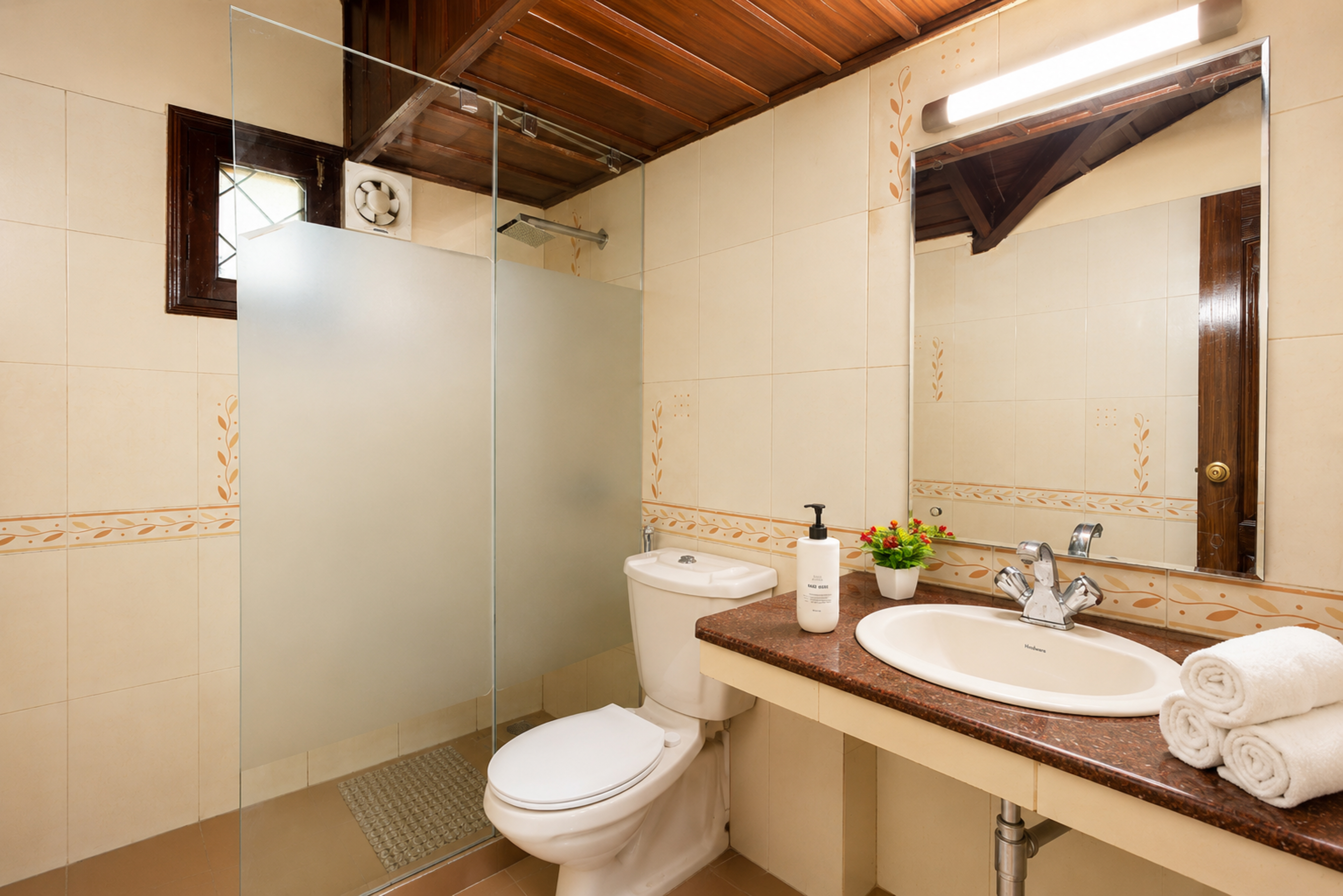 Karinya Villas Frond | Scenic Hill View 3-BHK Villa With Shared Gazebo and Garden — photo 19