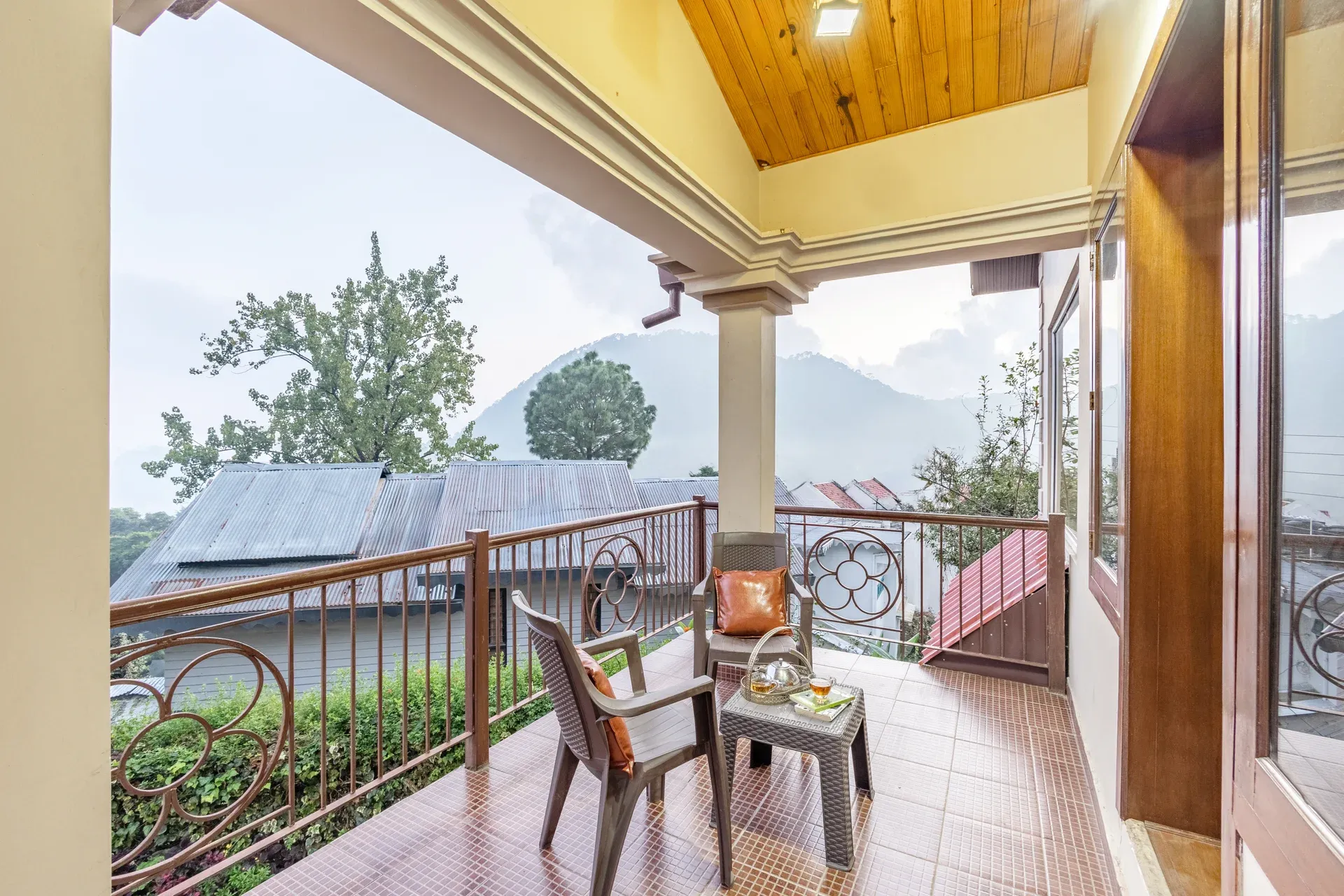 Villa Harmony | 2-BHK | Garden | Balcony | Hill view — photo 22