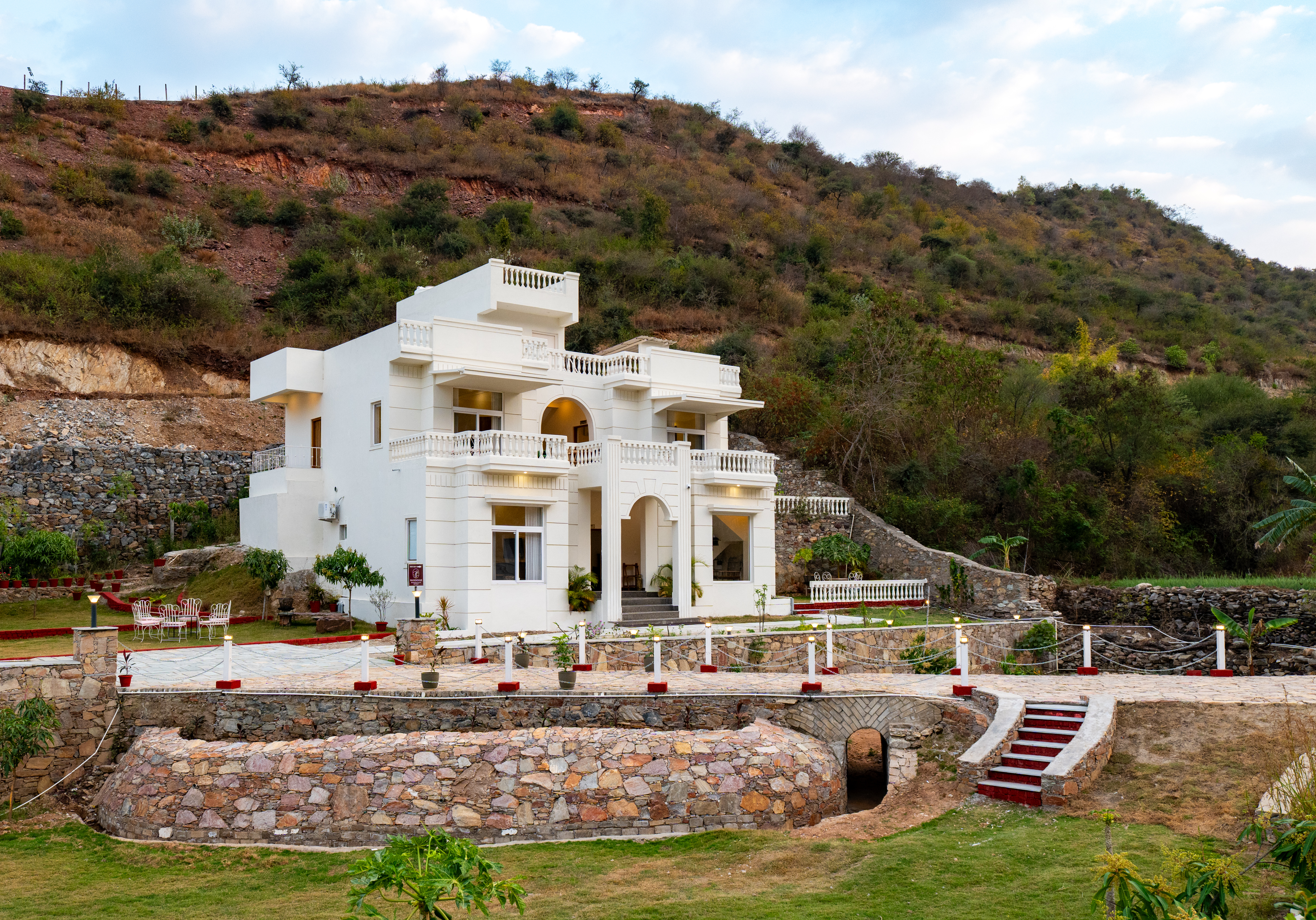 Mandovar Mountain Valley Retreat | 1-Pet-friendly Suite In a Private Estate with Shared Pool, Garden, Restaurant & Hill Views — photo 7