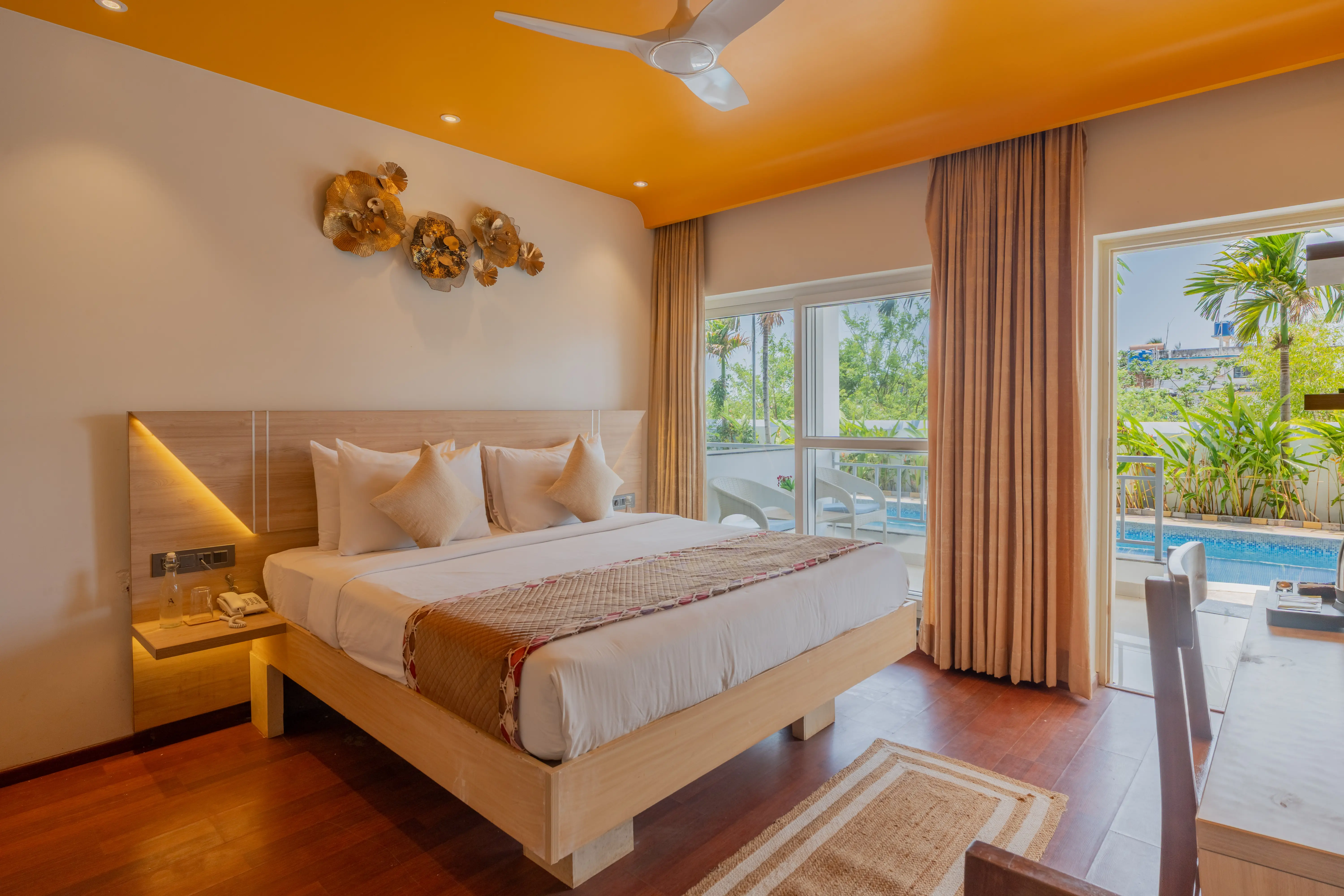 Gracias Bleu | 1-Room Retreat With Sea Views, Common Pool, & Restro Close to Ashwem Beach — photo 13