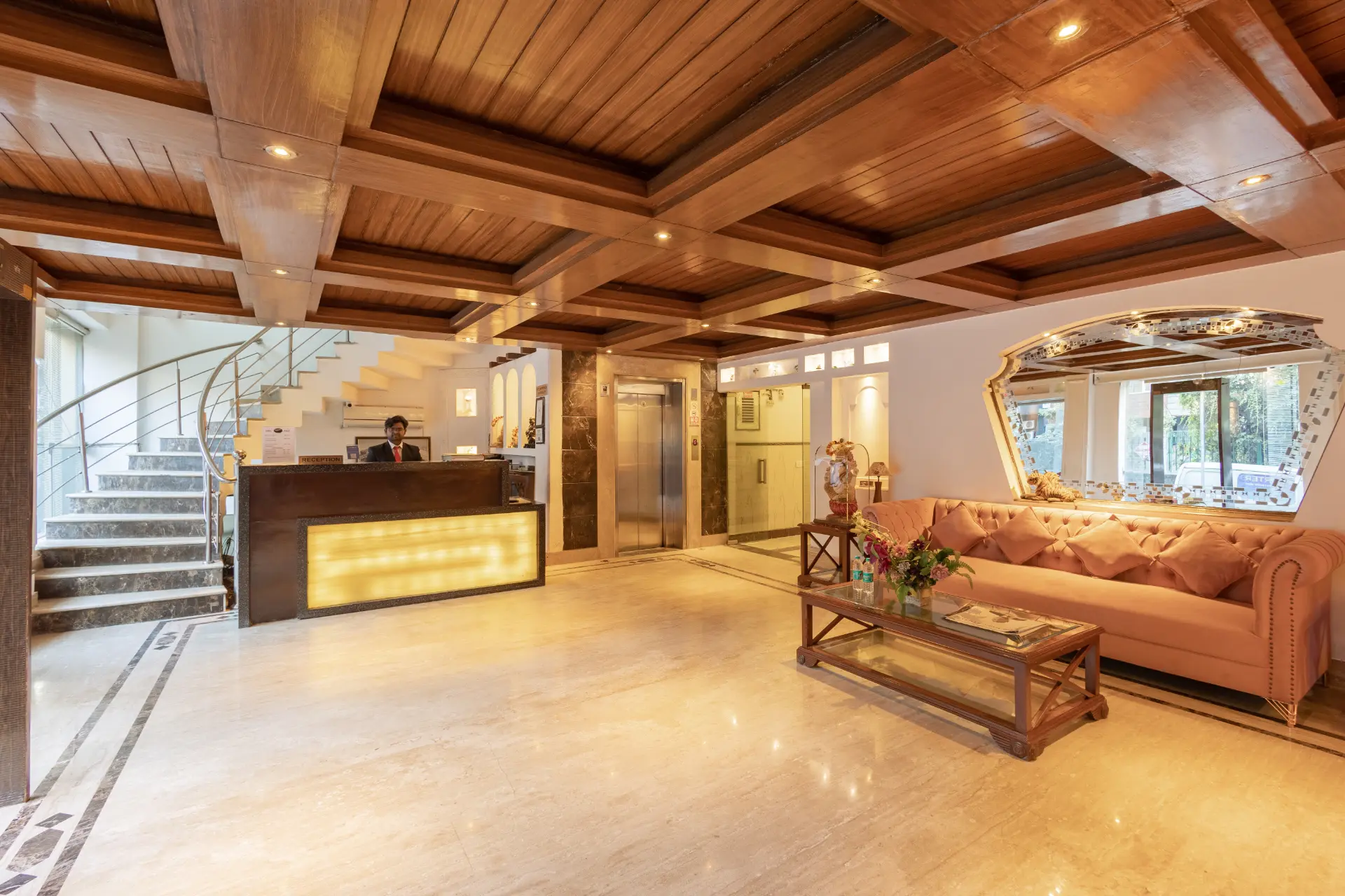 Emperor Palms | Emperor | Restaurant | Lift — photo 11