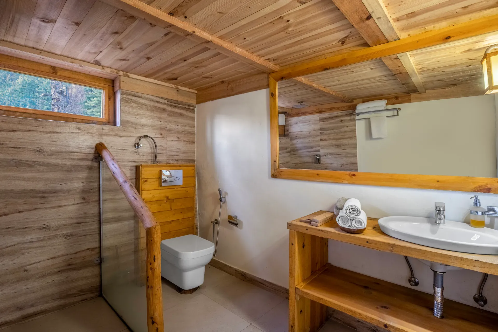 Everly | Pet-friendly Traditional 1-Bedroom Retreat With Attic, Sauna & Garden — photo 19