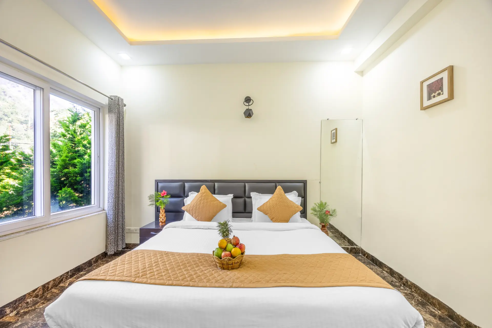 Kingdom Heartz | Elegant Pet-friendly 2-BHK Apartment With Balcony, Common Pool, Common Garden & Restaurant — photo 12