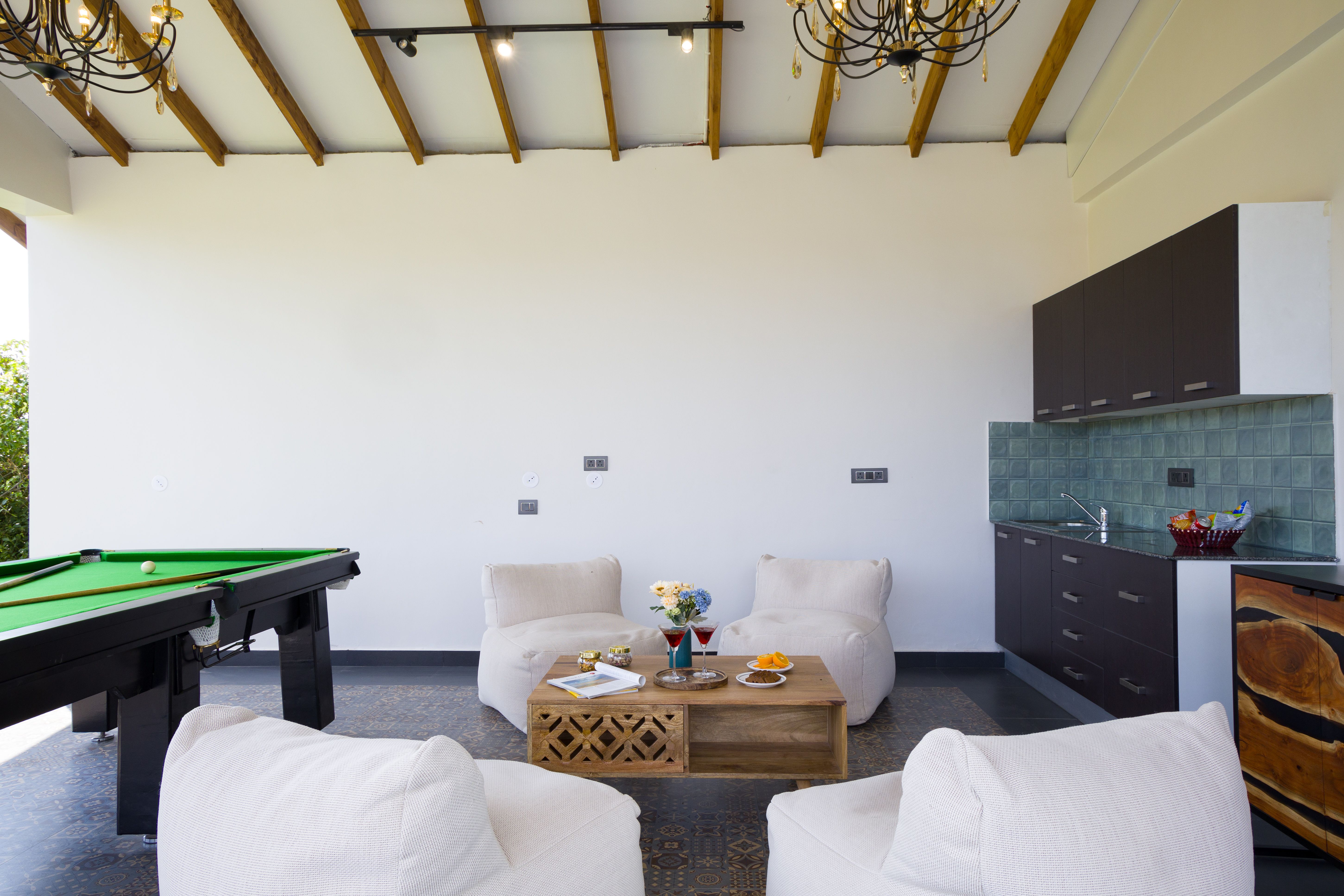 Esh Cottage Hazel | 1 Hillview Suite With Shared Pool, Lush Garden, & Restaurant — photo 22