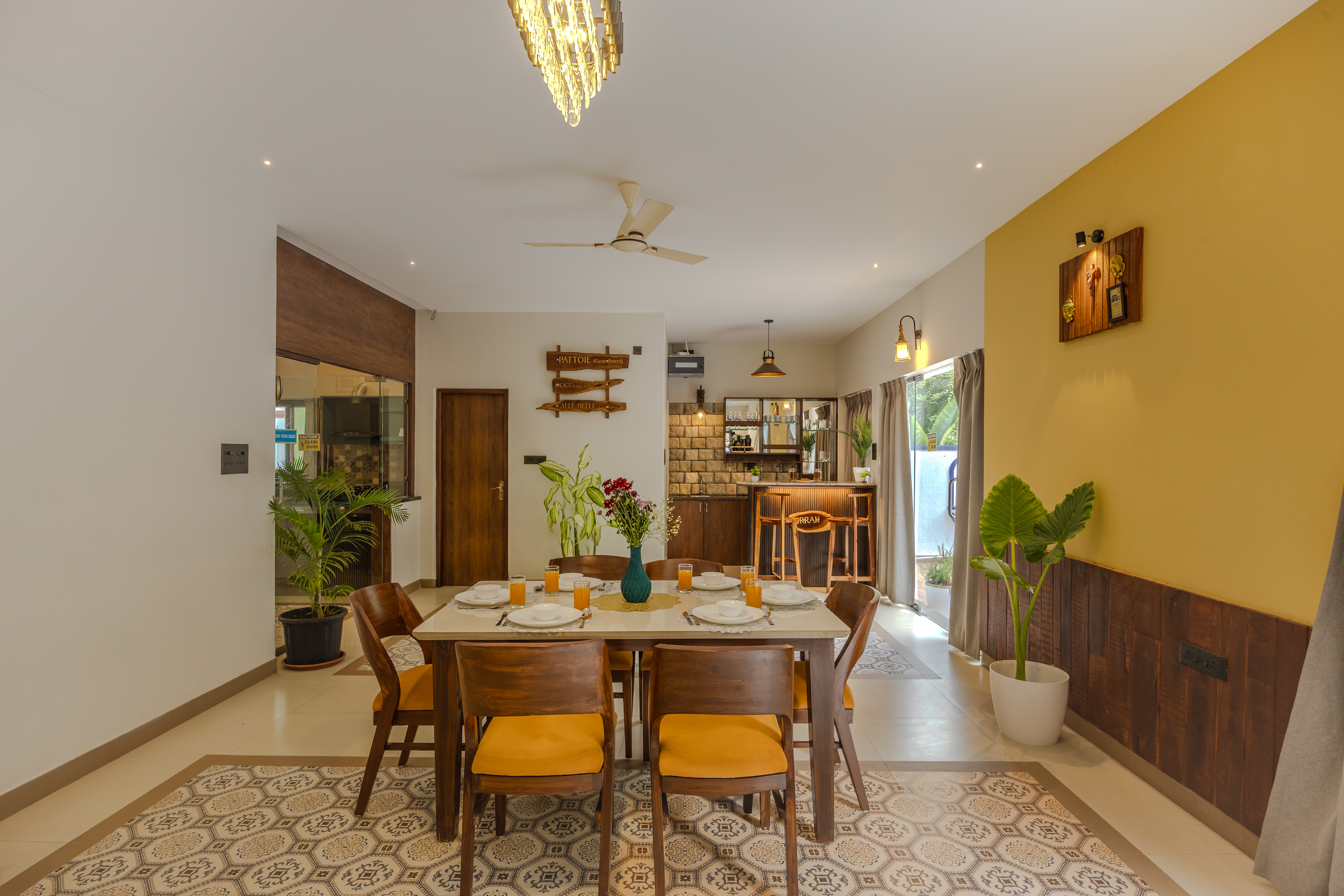Casa Vilson | 3-BHK Villa With Private Pool, Indoor Bar, Bathtub and Courtyard — photo 21