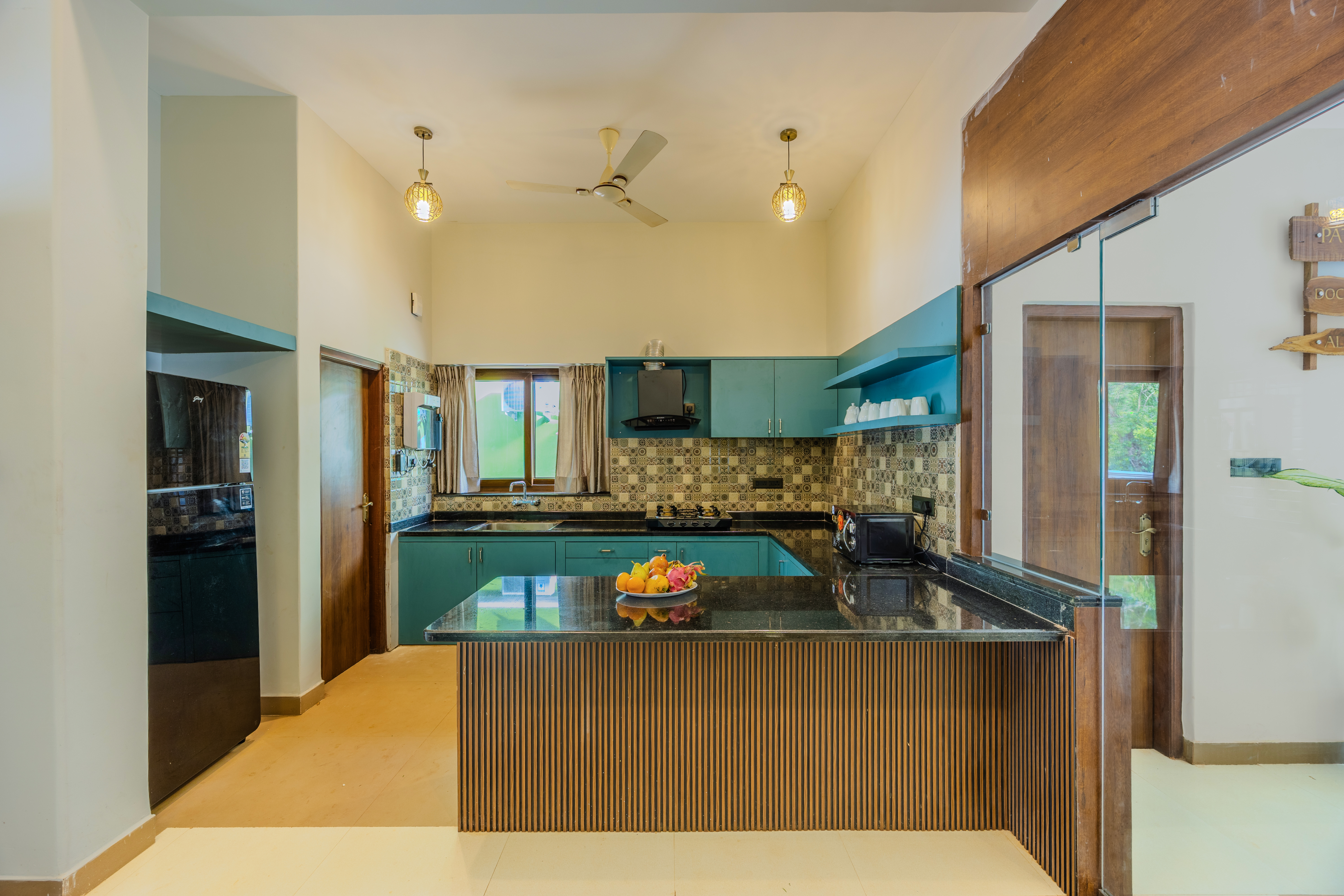 Casa Vilson | 3-BHK Villa With Private Pool, Indoor Bar, Bathtub and Courtyard — photo 22