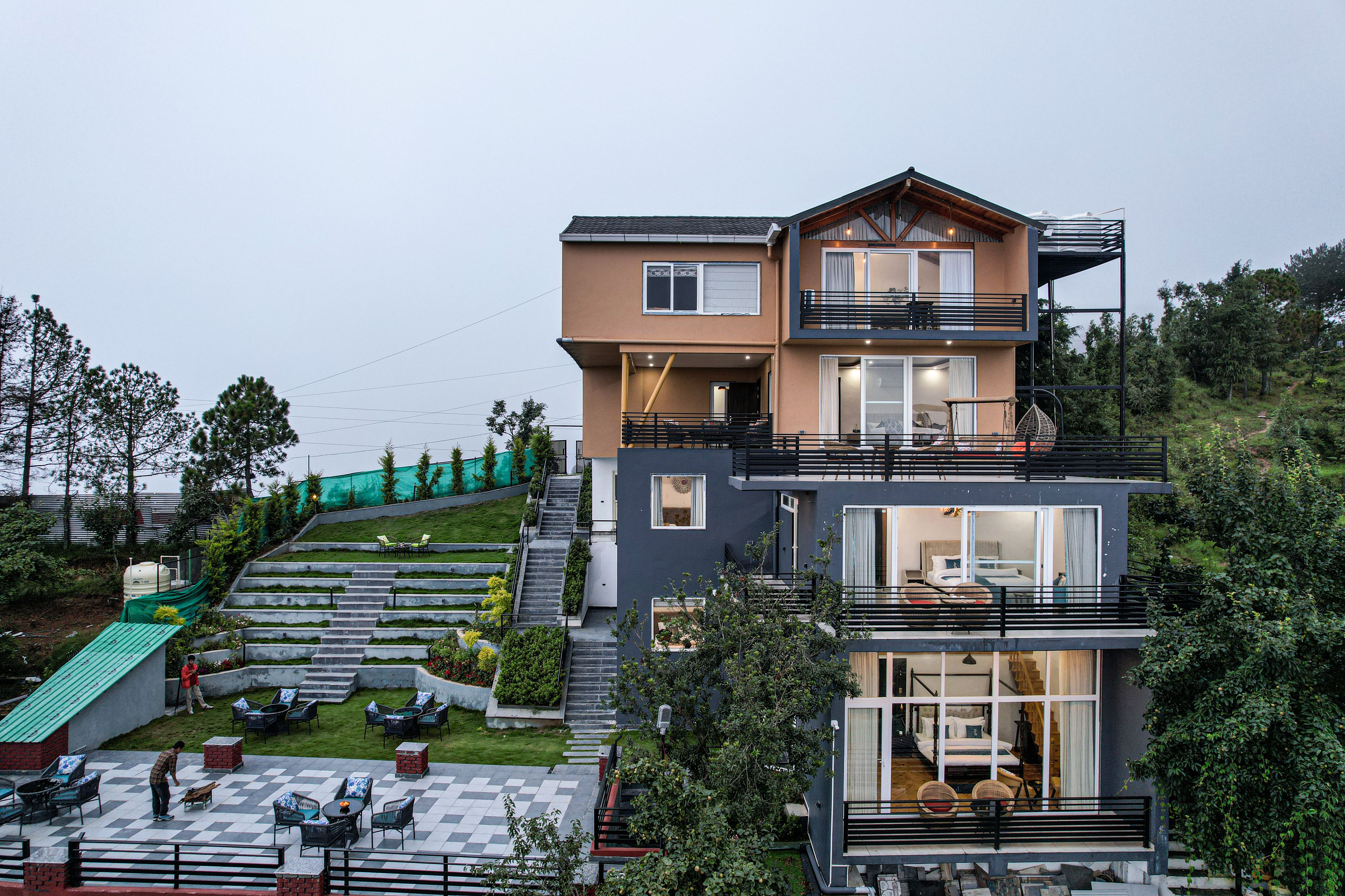 Trio’s Top | 1 Pet-friendly Room with Valley views, Garden & Balcony