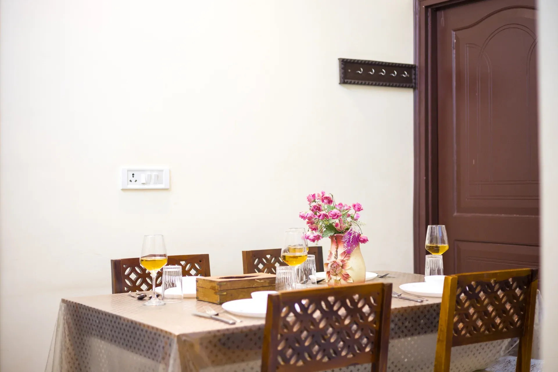Abhimanyu Mansion Topaz | 2-BHK Haveli | Garden + Sit-Out Area | Central Location — photo 19