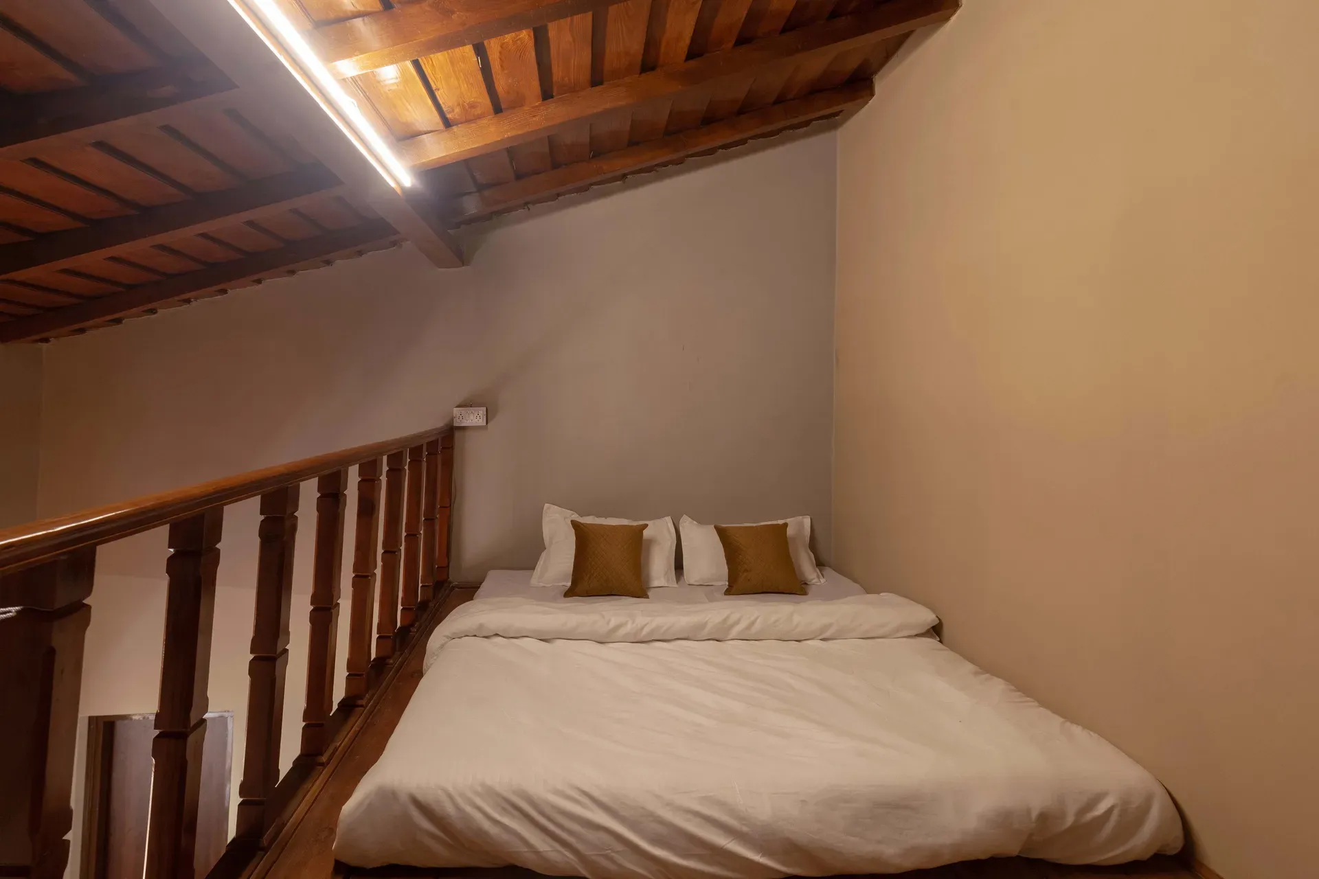 Amara Dusk | 4-BHK | Hill Views | Pet friendly | Proximity to Kainchi Dham — photo 14