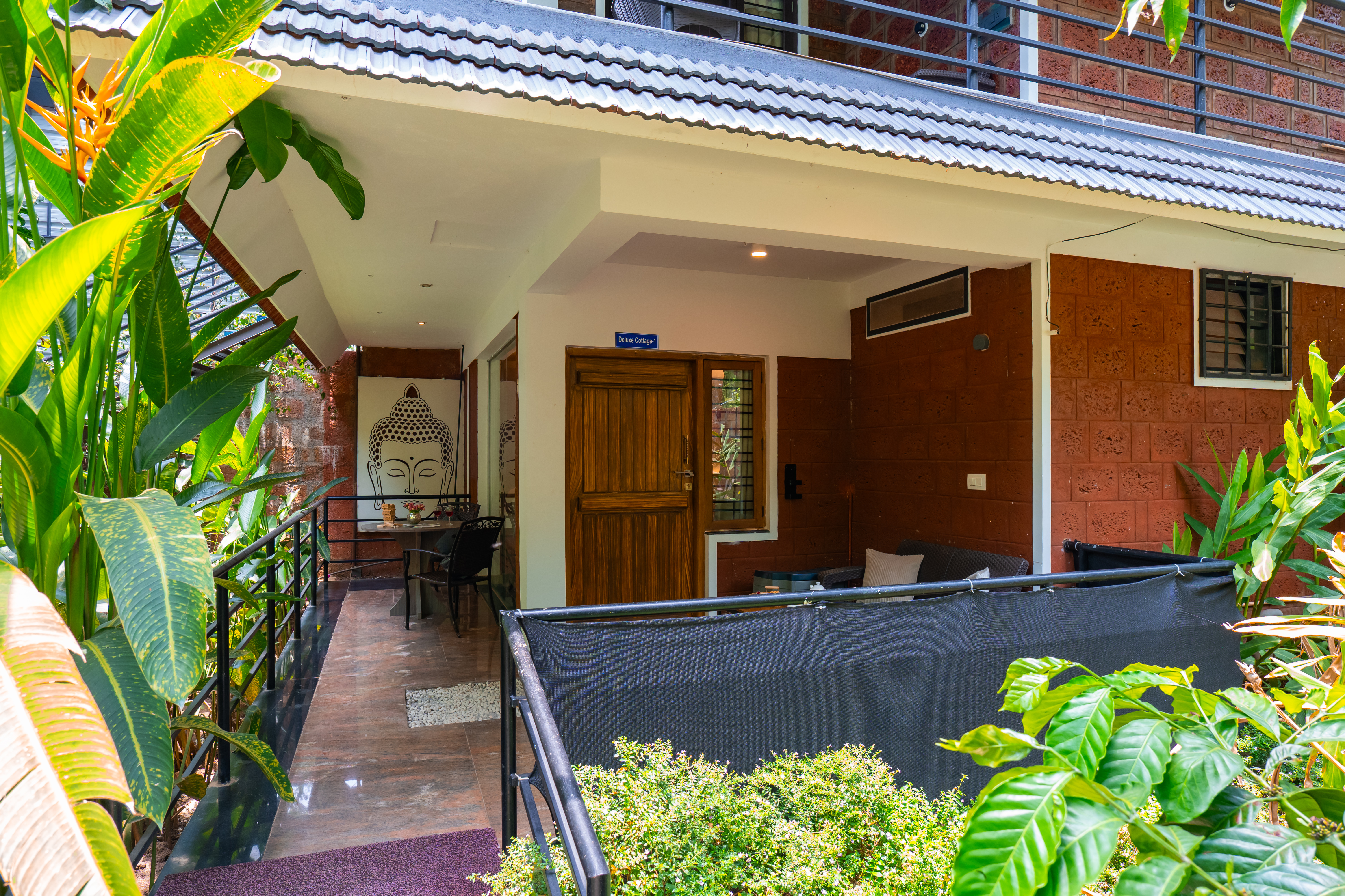 Avocado Cottages Deluxe Room | Pet-friendly Stay With Private Outdoor Seating Amid Avocado & Coffee Estate — photo 12