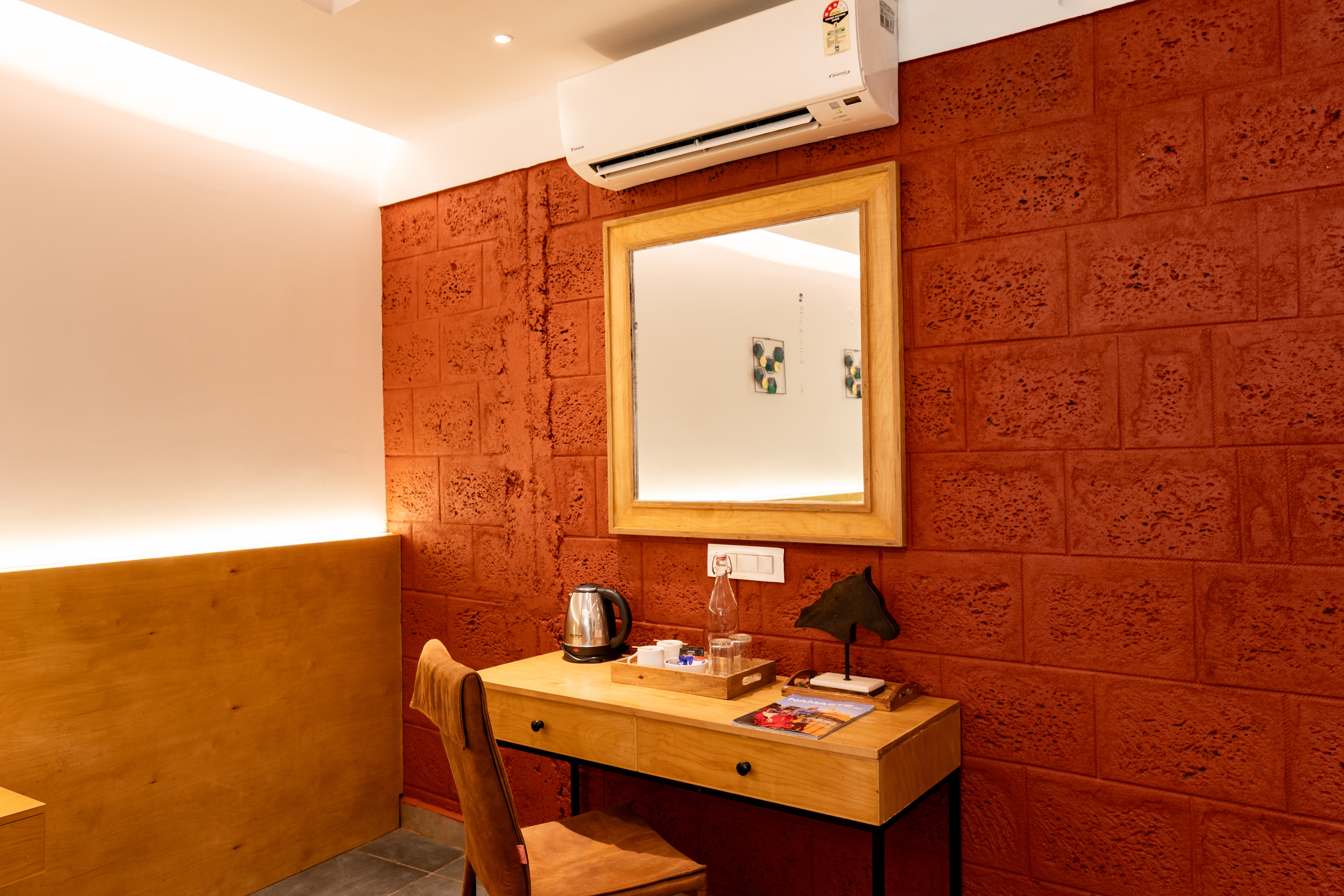 Avocado Cottages Deluxe Room | Pet-friendly Stay With Private Outdoor Seating Amid Avocado & Coffee Estate — photo 8