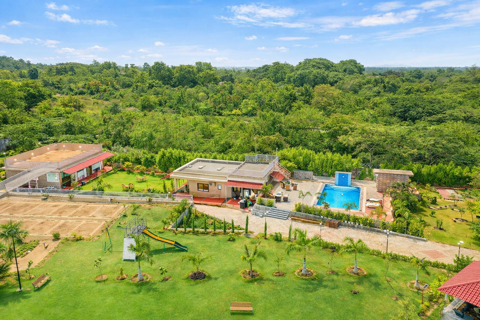 Zenora | Pet-friendly 5-BHK Farmhouse With Pvt Pool, Garden & Terrace