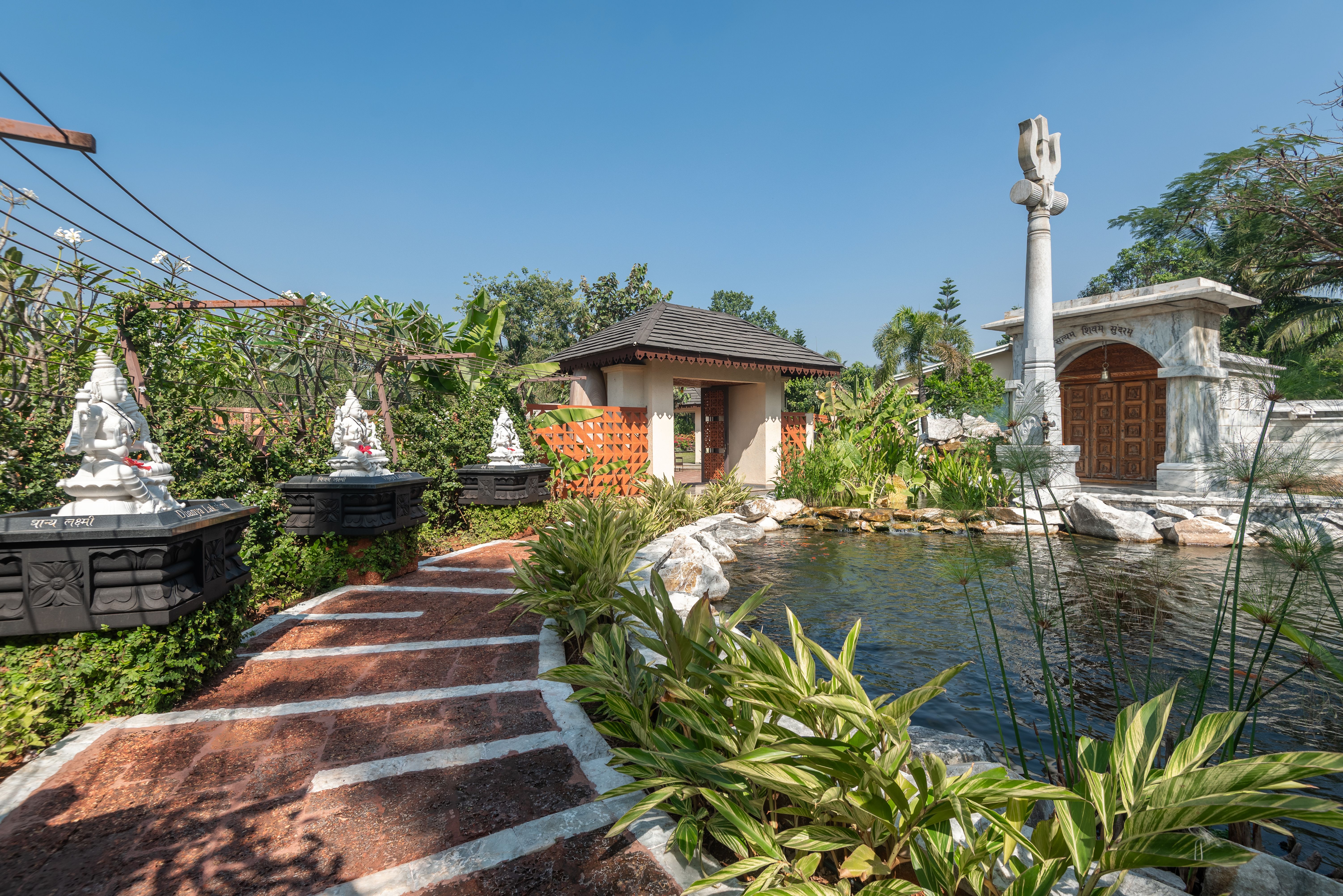 Energise Soul Retreat Ajna Villa | Pet-friendly 3-BHK With Patio, Garden & Outdoor pool | Near Trimbakeshwar Jyotirling Temple — photo 3