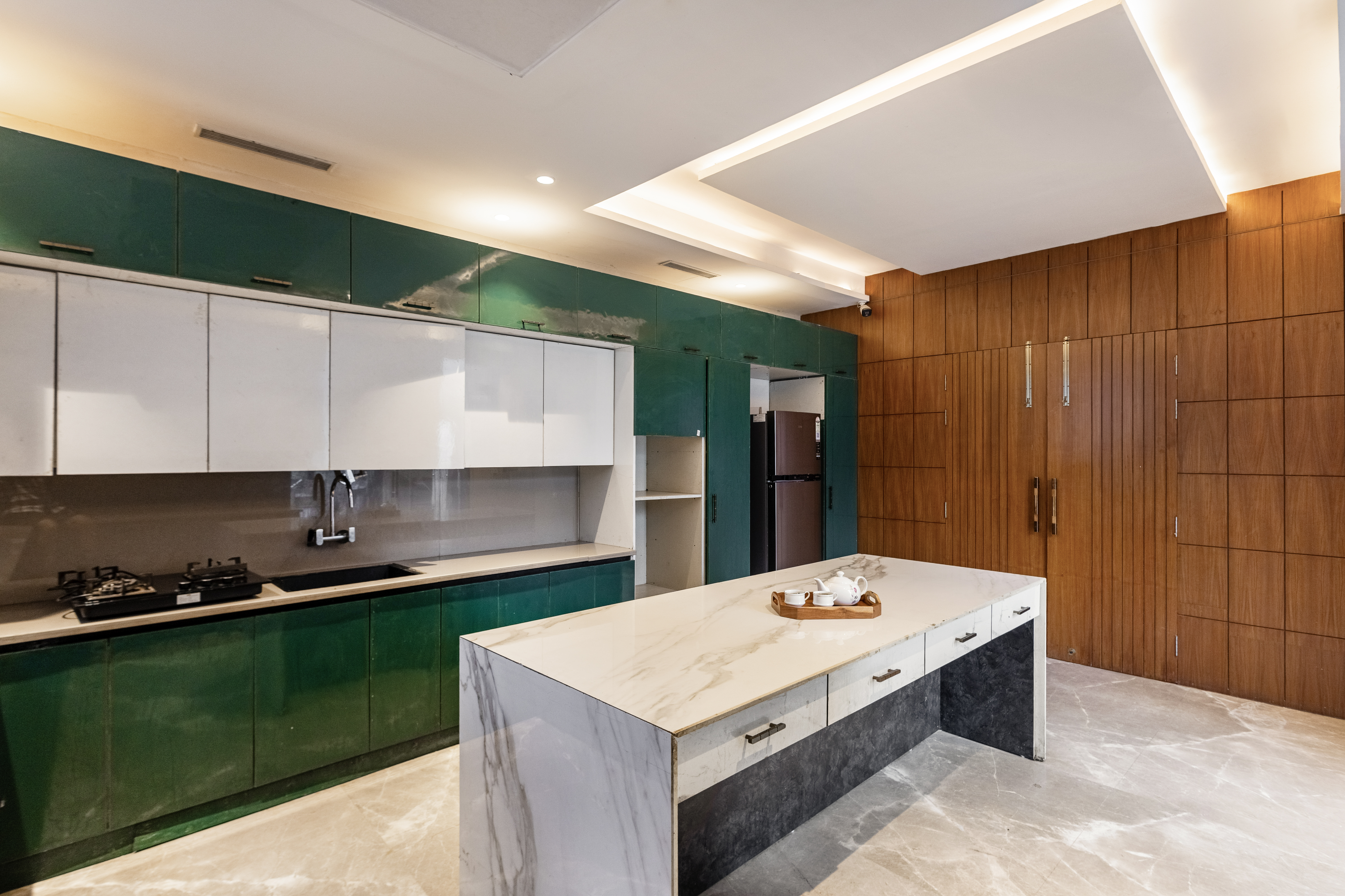 DSG Farm | Pet- friendly modern house Inspired 3-BHK with Bar with lounge, Bathtub, Private Pool, Swimming pool, Terrace & Garden — photo 24