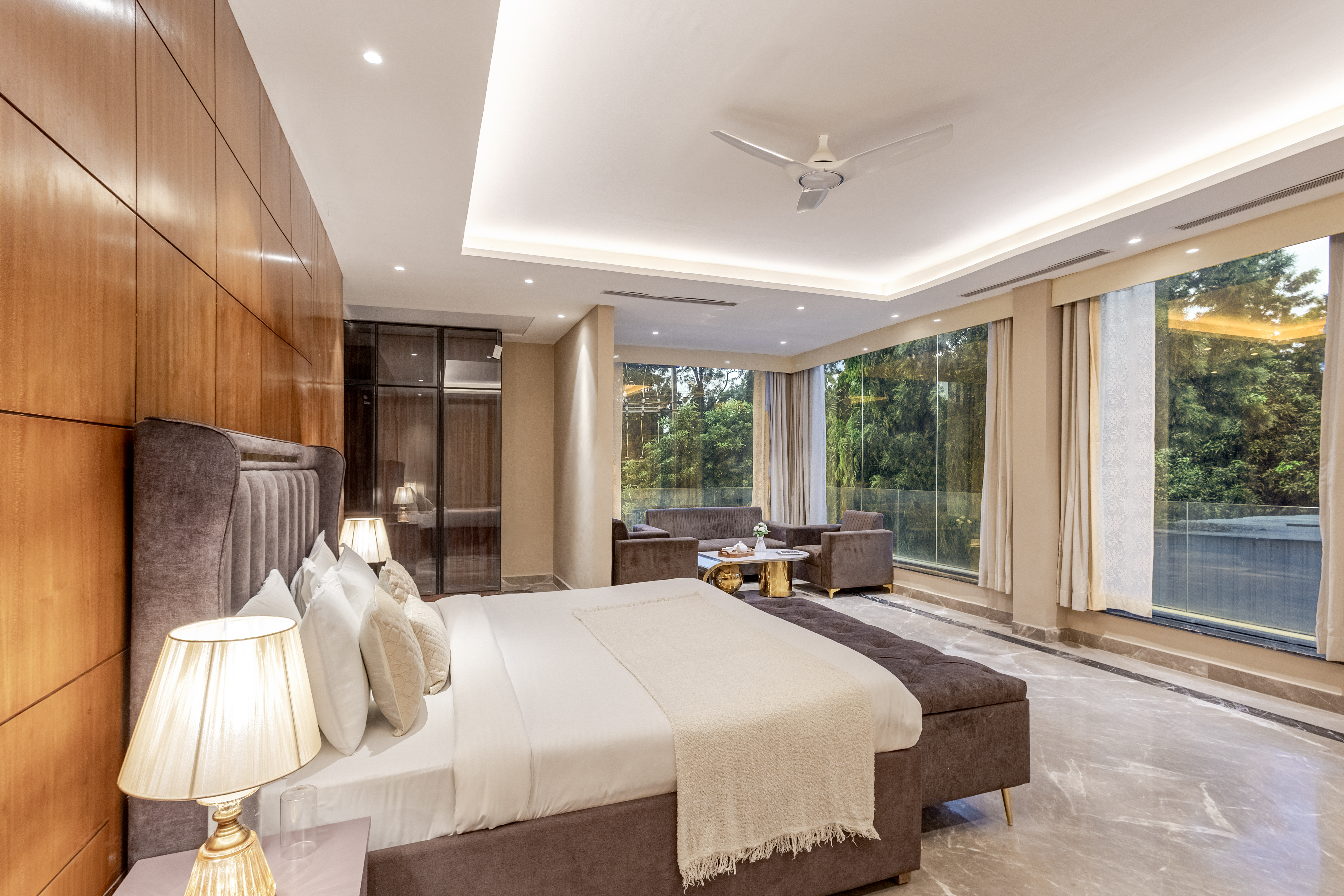 DSG Farm | Pet- friendly modern house Inspired 3-BHK with Bar with lounge, Bathtub, Private Pool, Swimming pool, Terrace & Garden — photo 14